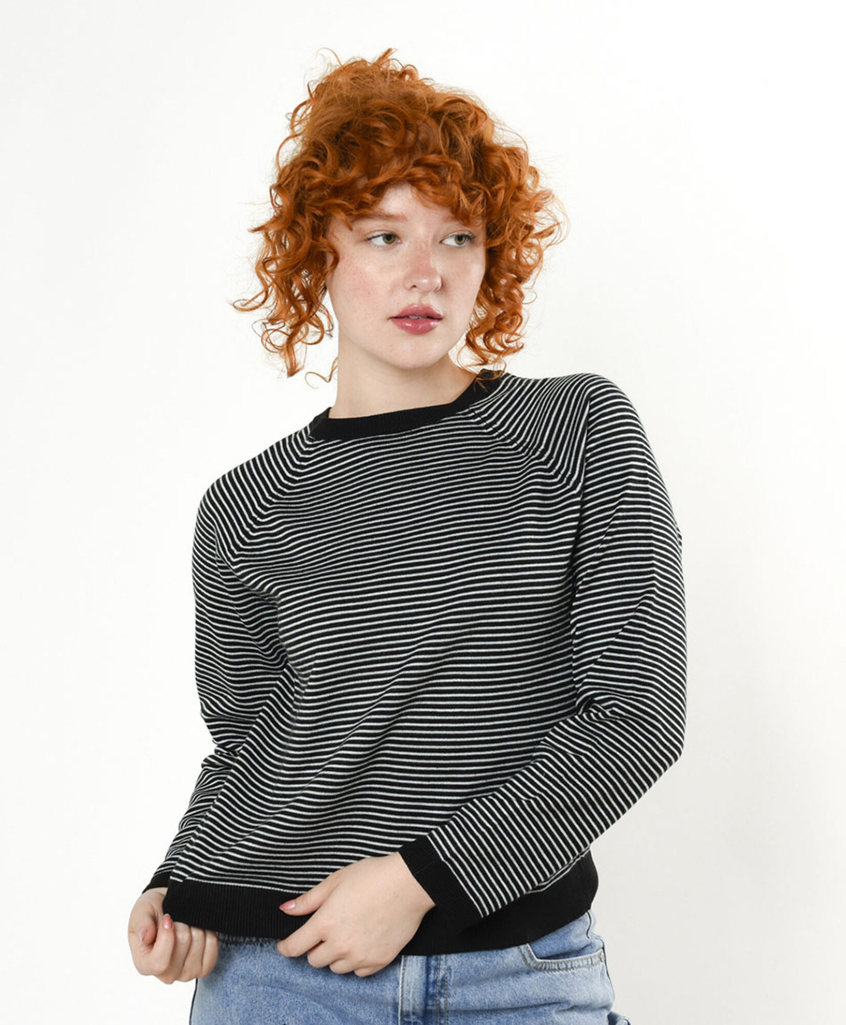 Sweater mujer líneas pequeñas Sweater mujer líneas pequeñas