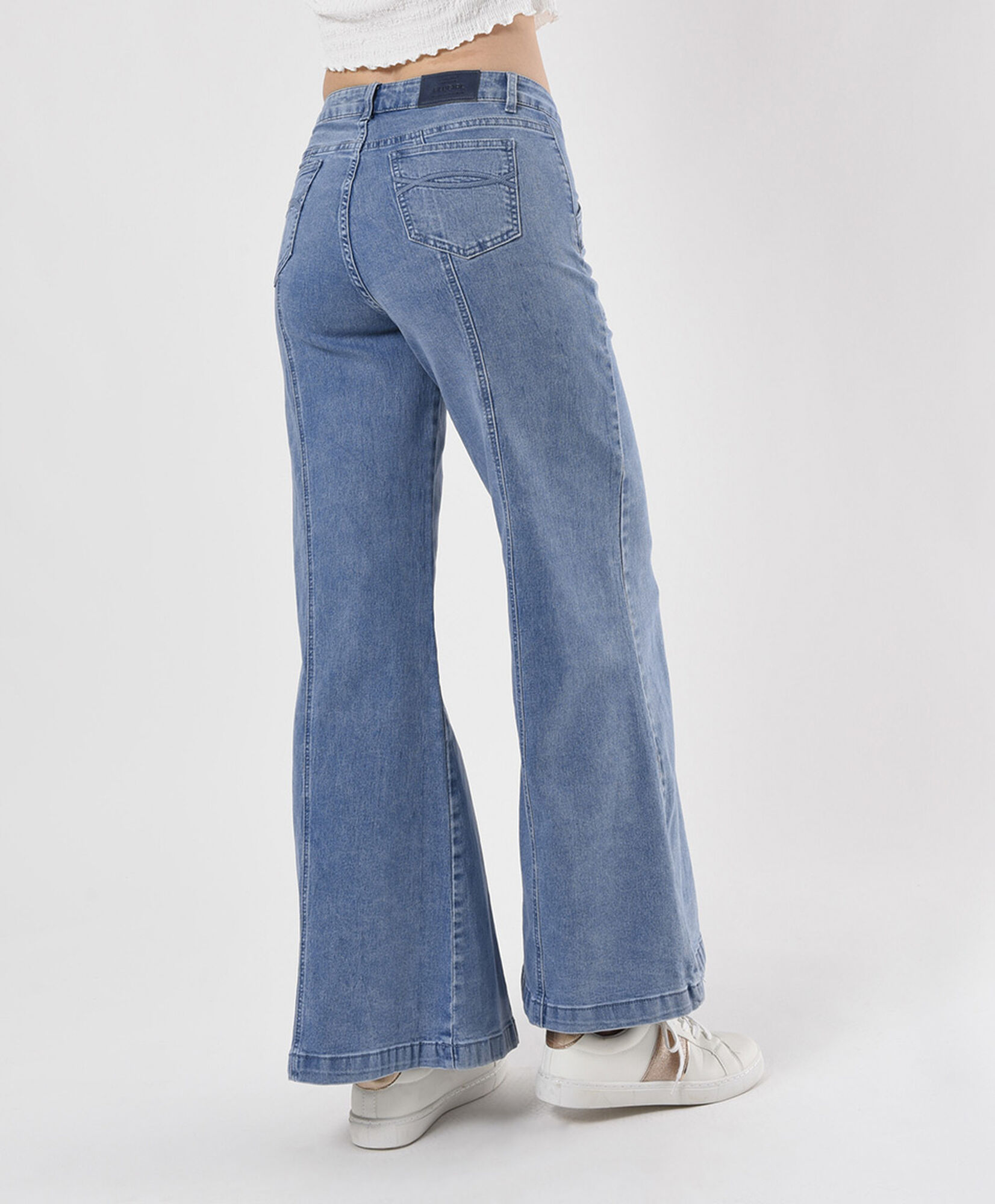 Jeans mujer costuras wide Jeans mujer costuras wide