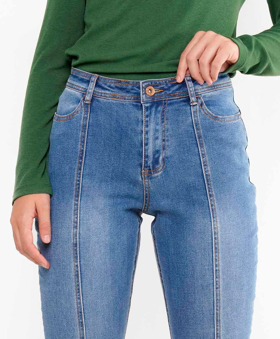 Jeans mujer flare estrella bolsillo