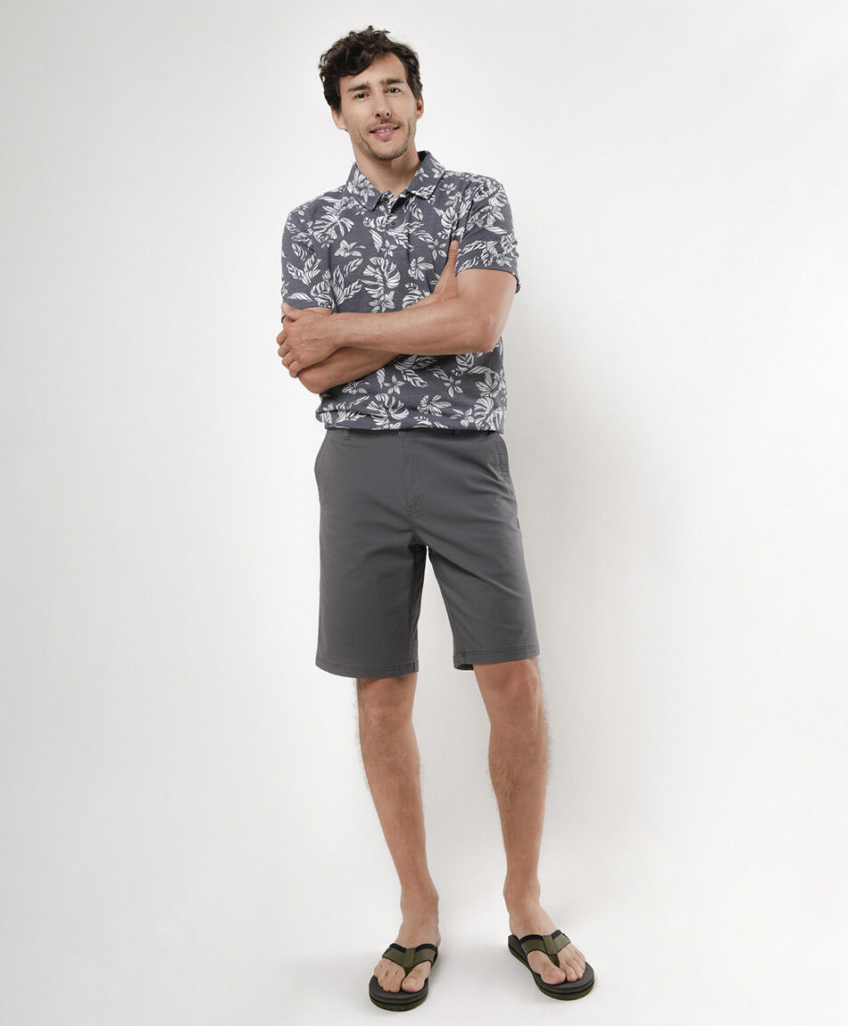 Bermuda hombre lisa gris