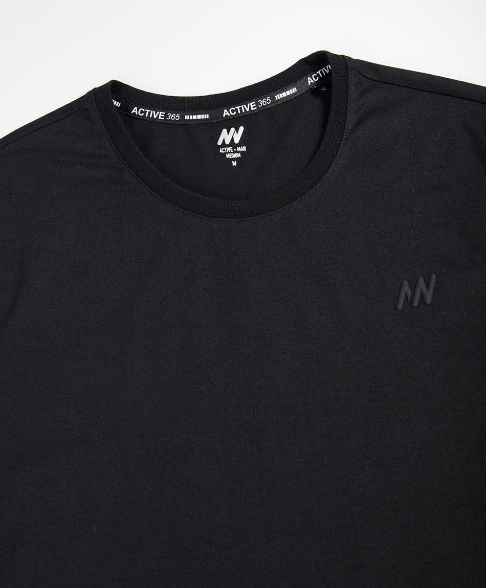 Polera deportiva hombre lisa