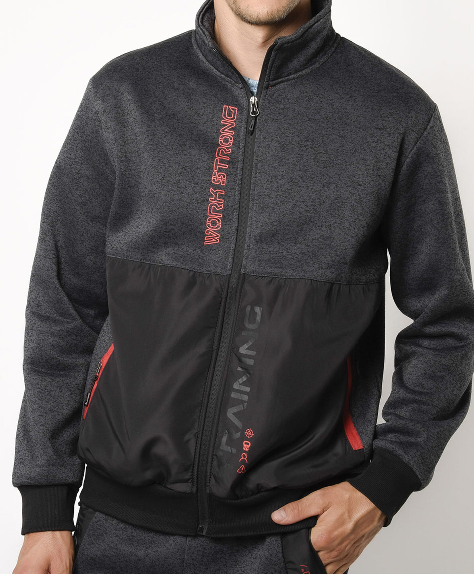 Polerón deportivo hombre detalles rojos Polerón deportivo hombre detalles rojos