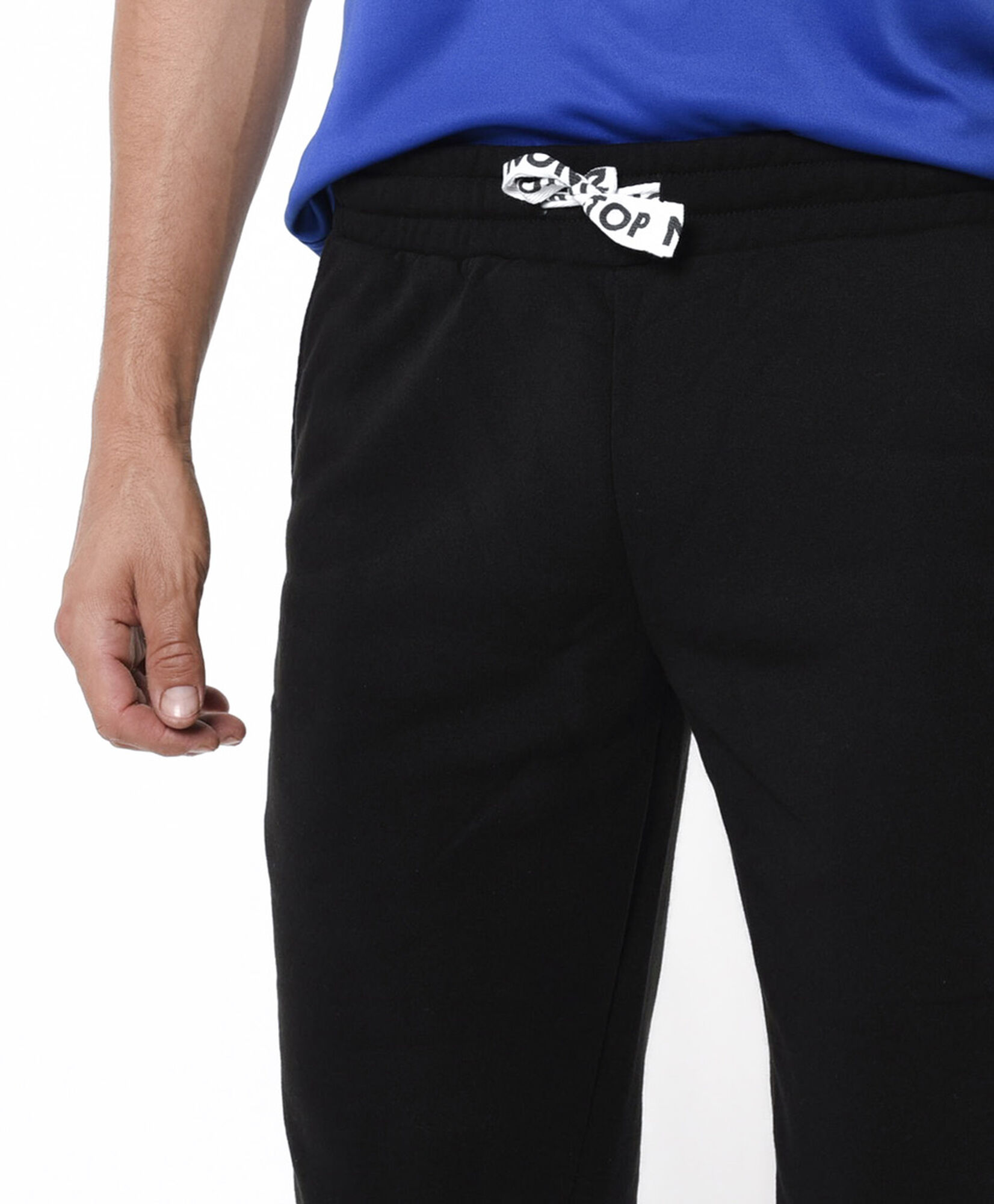 Pantalón de buzo hombre liso slim fit Pantalón de buzo hombre liso slim fit
