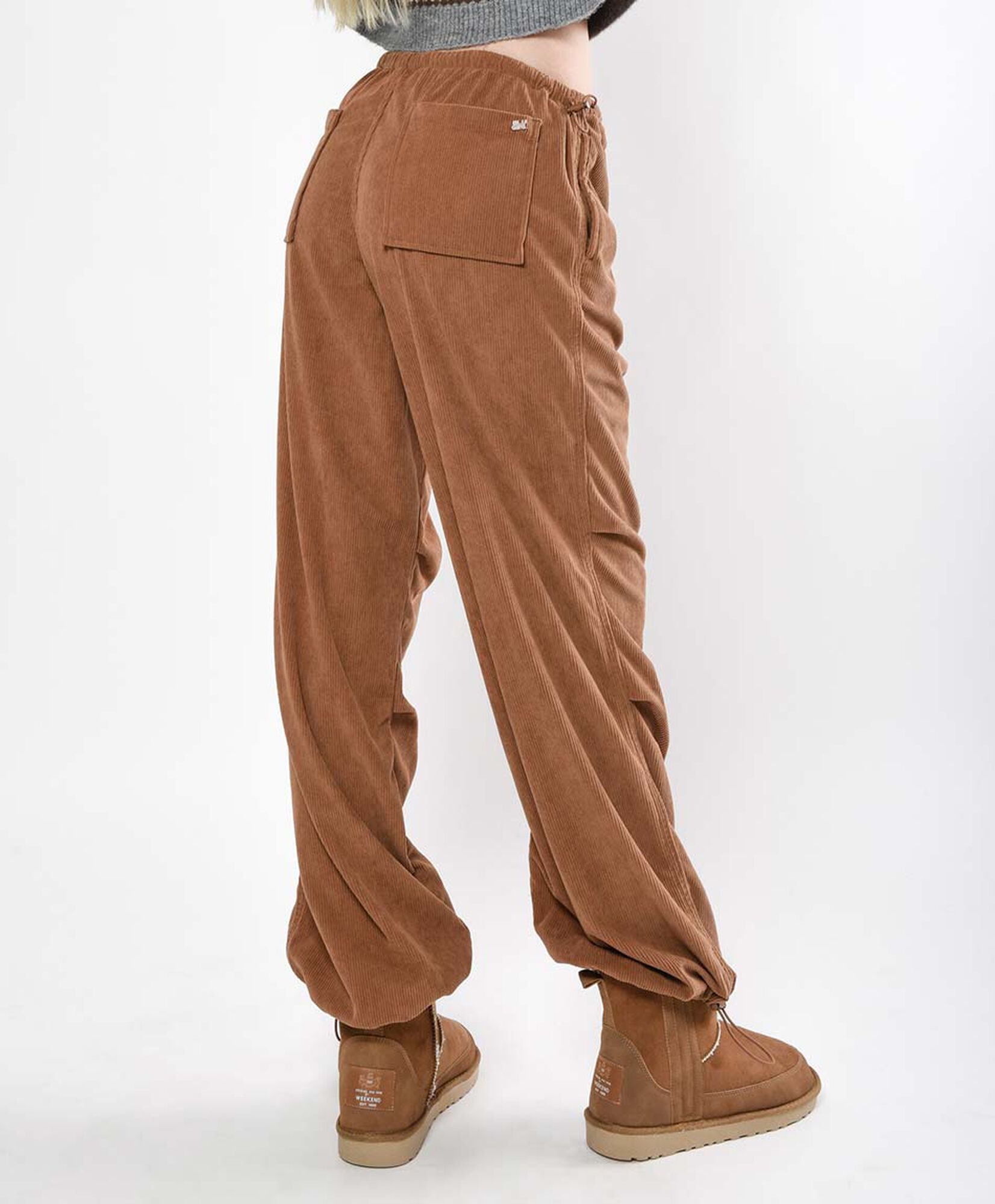 Pantalón mujer corderoy jogger Pantalón mujer corderoy jogger