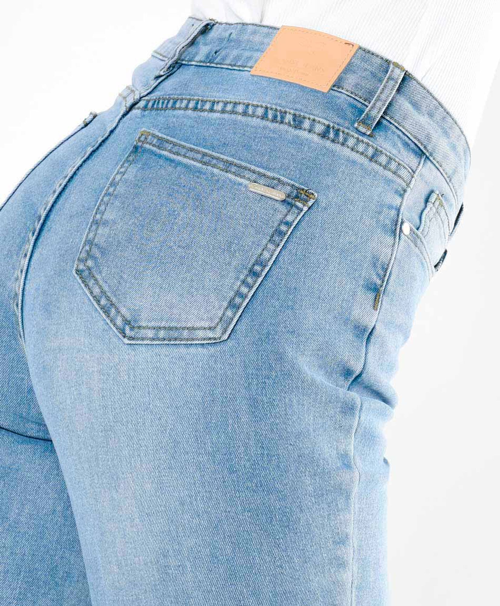 Jeans mujer brodado flores skinny fit Jeans mujer brodado flores skinny fit