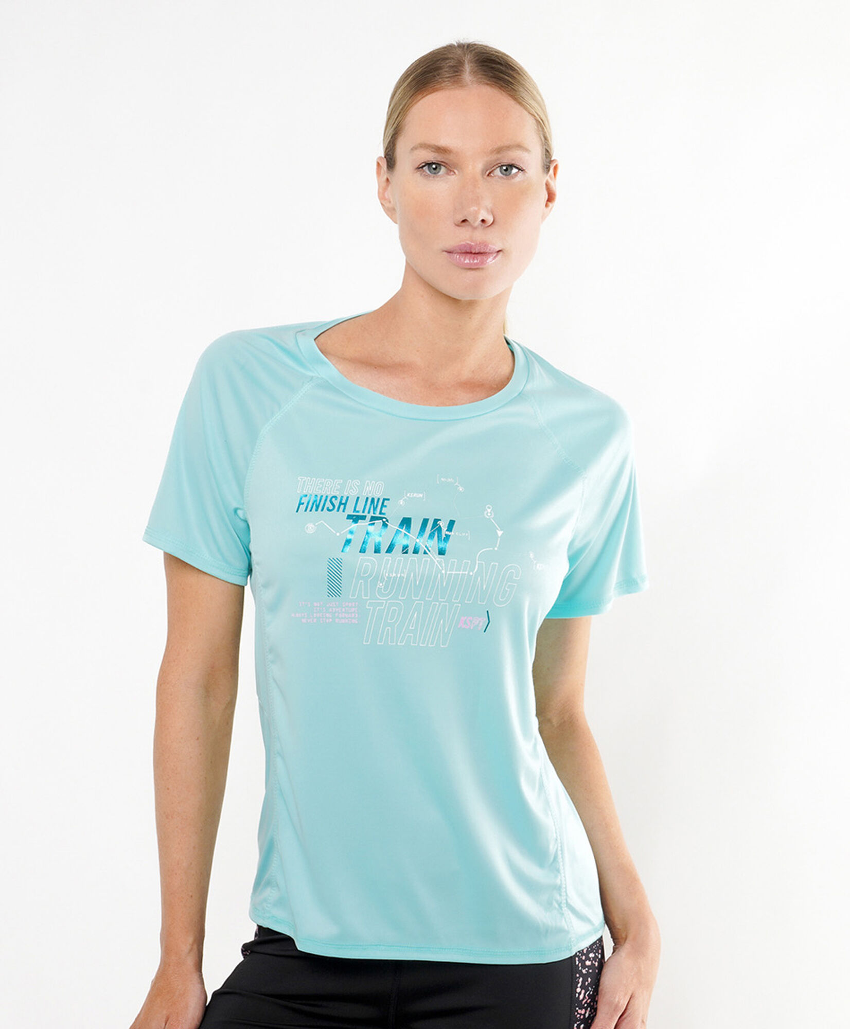 Polera deportiva mujer train Polera deportiva mujer train
