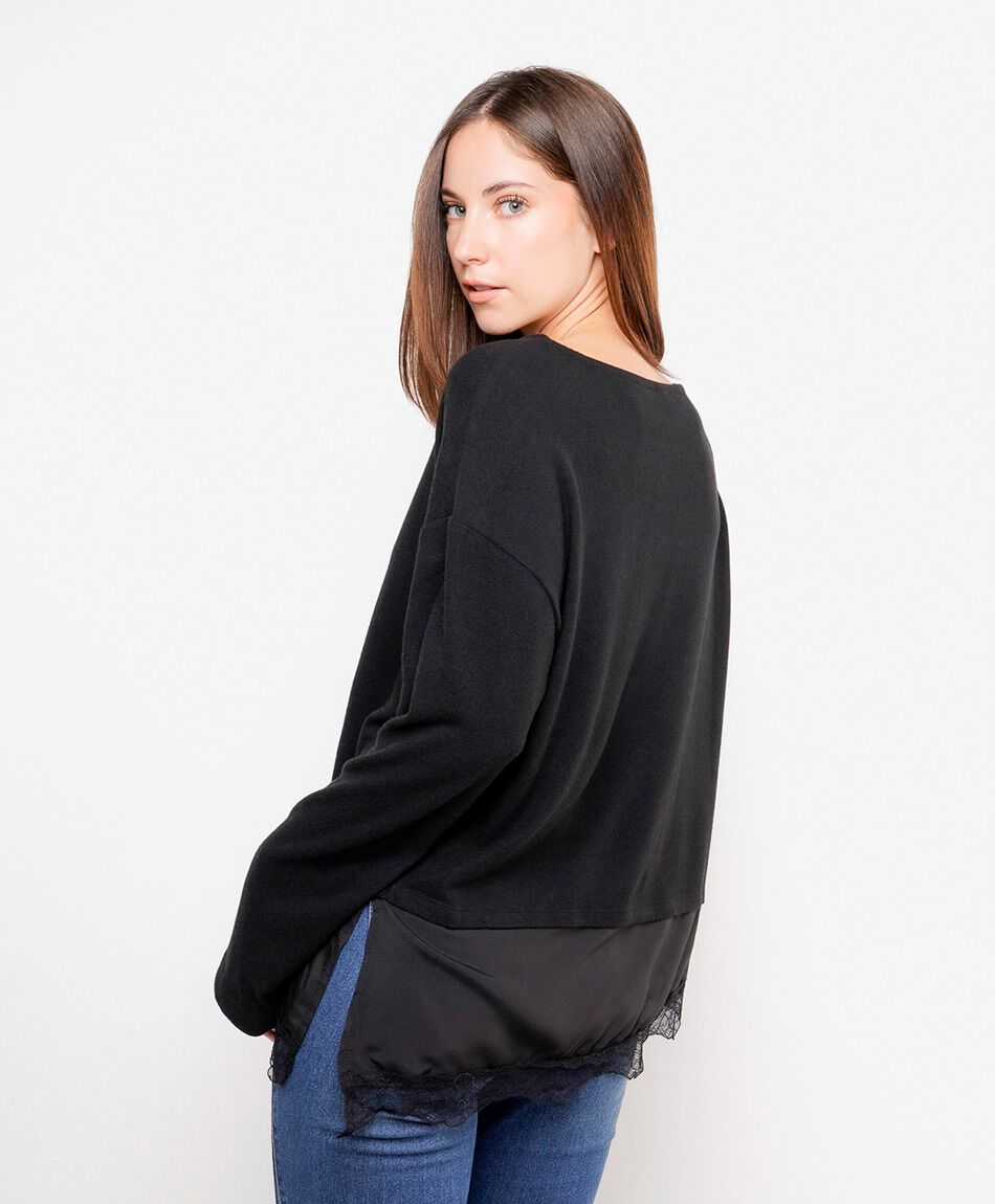 Polera mujer detalle basta encaje negra