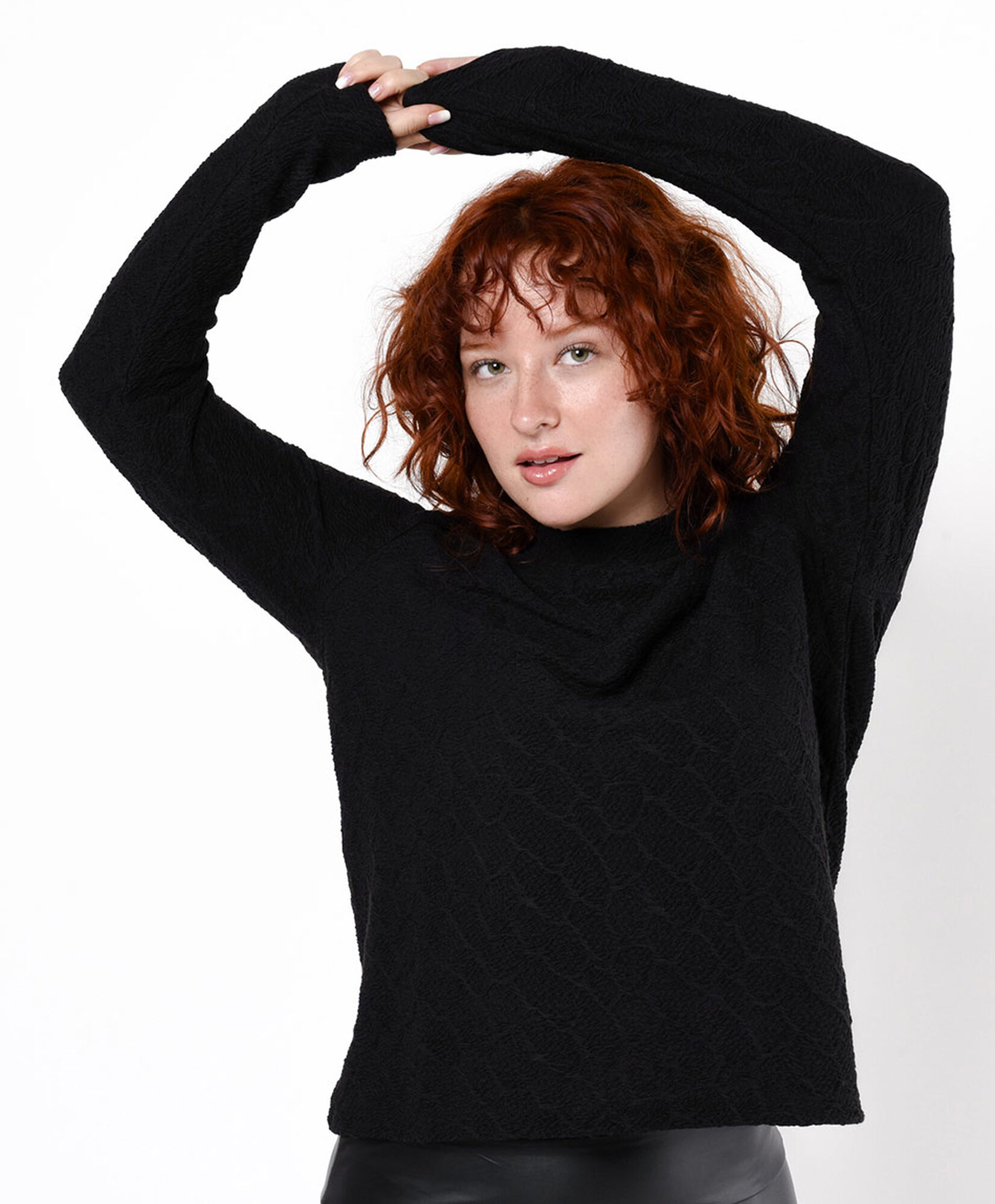 Polera mujer texturizada mini cuello Polera mujer texturizada mini cuello