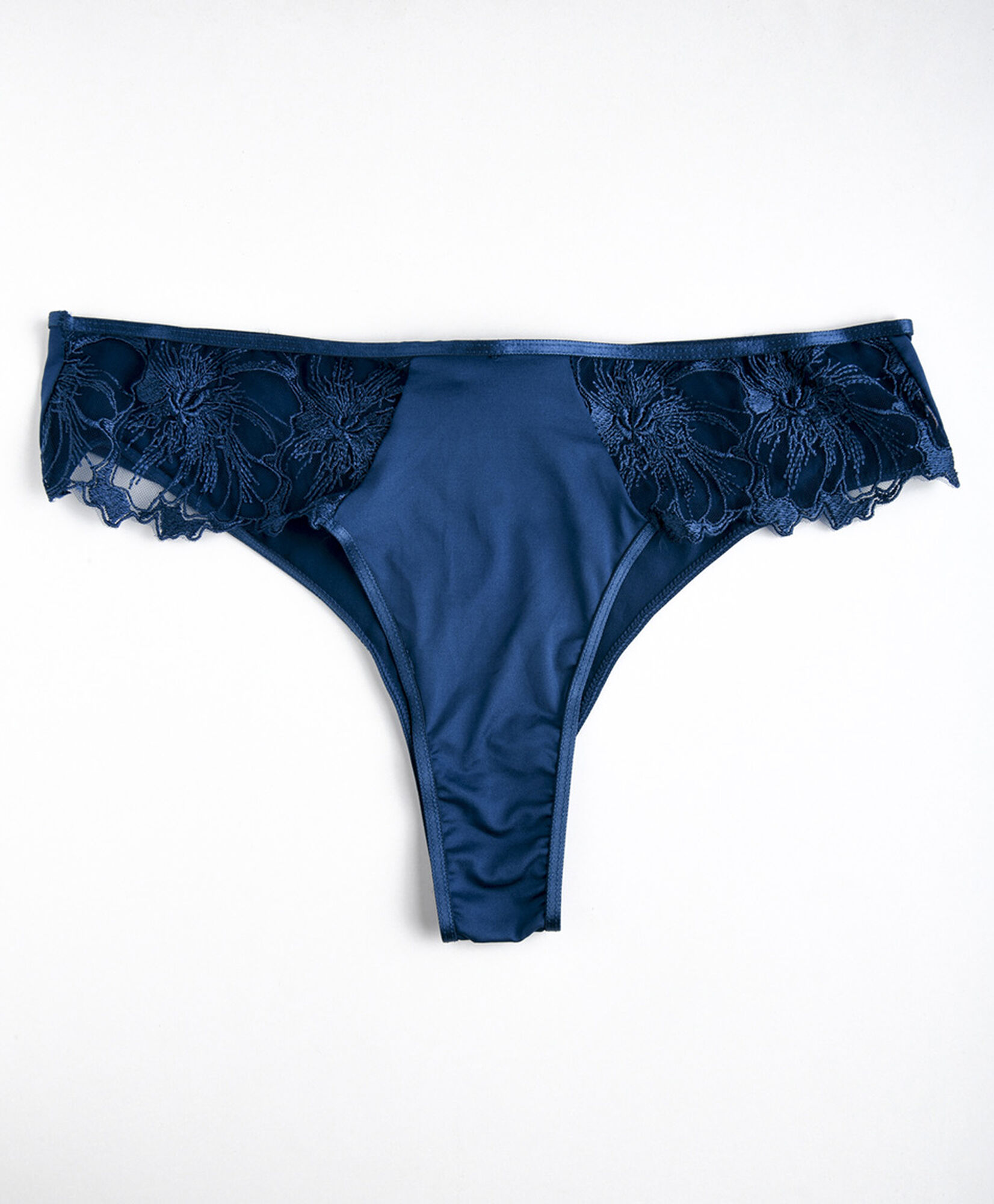 Tanga mujer diseño encajes flor Tanga mujer diseño encajes flor