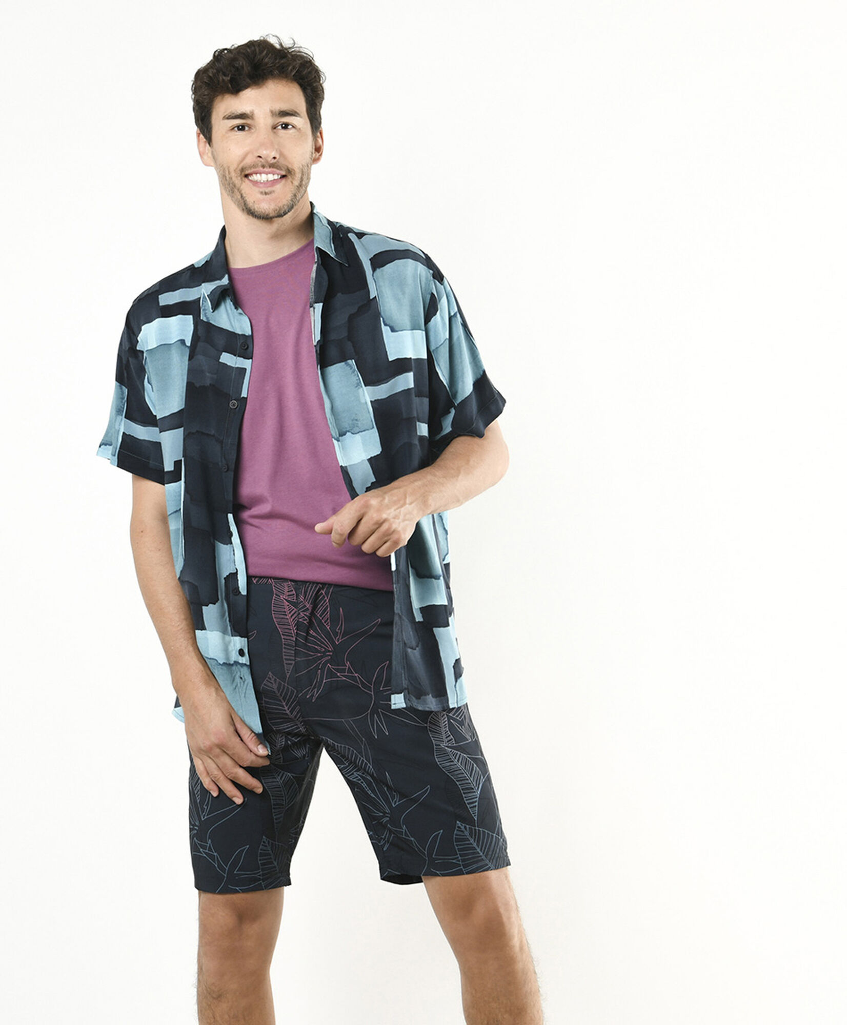 Bermuda hombre hojas Bermuda hombre hojas