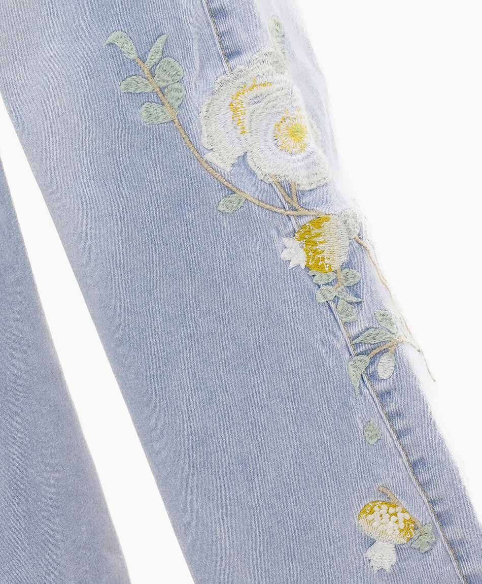 Jeans mujer straight pierna ancha