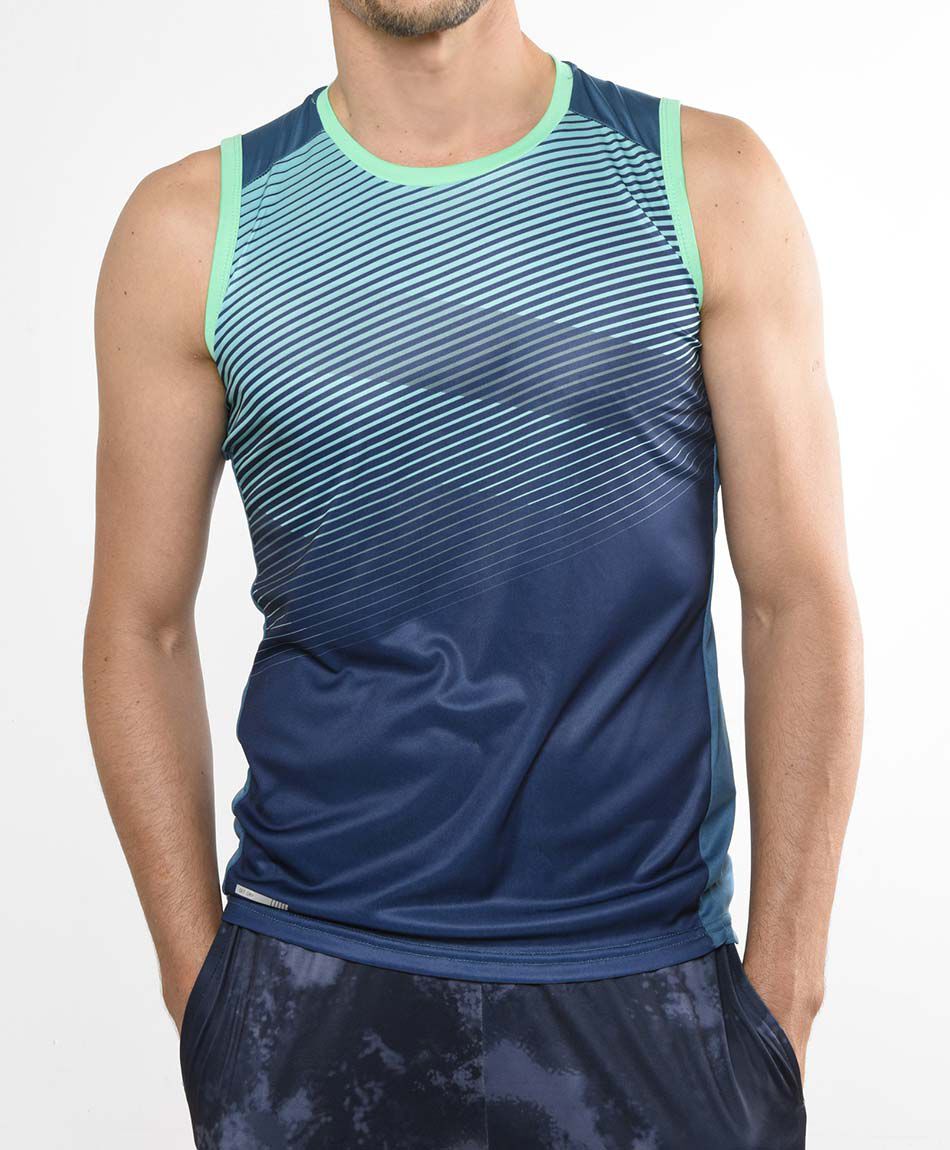 Polera deportiva sin mangas cuello redondo