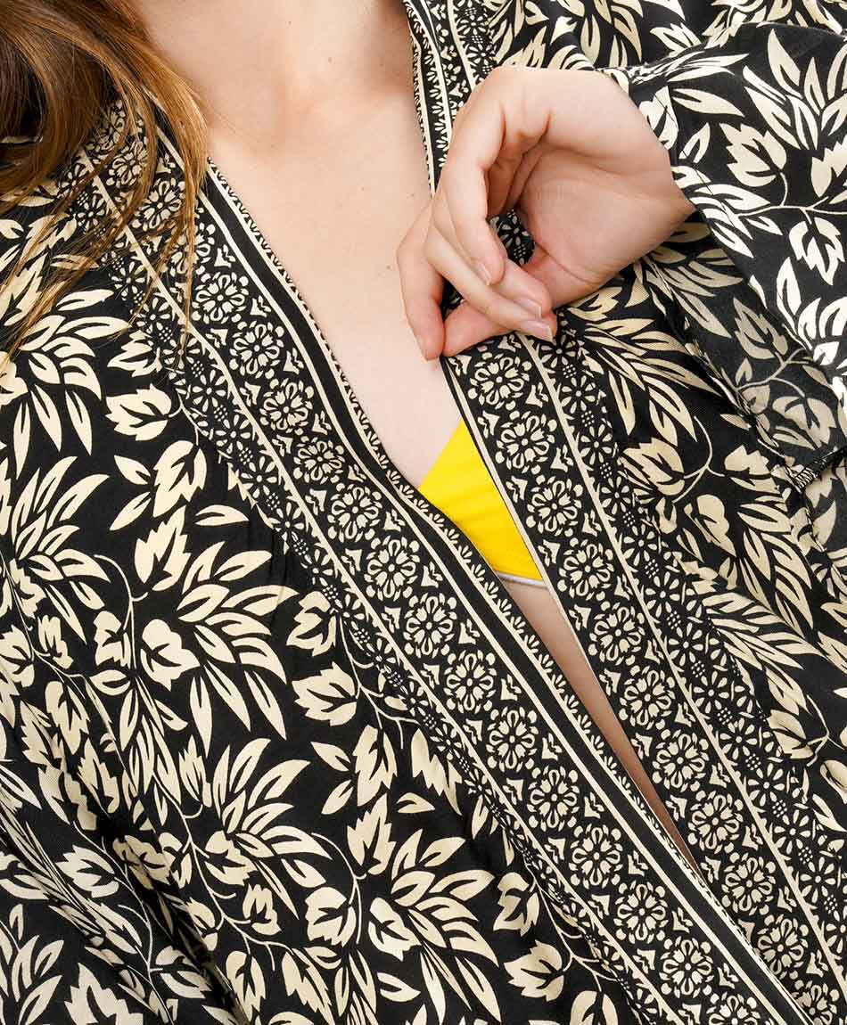 Kimono mujer flowers