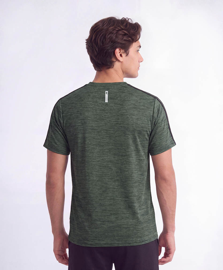Polera deportiva hombre l&iacute;neas gris oscuro