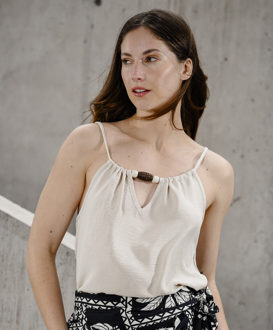 Blusa mujer top pabilo borlas beige