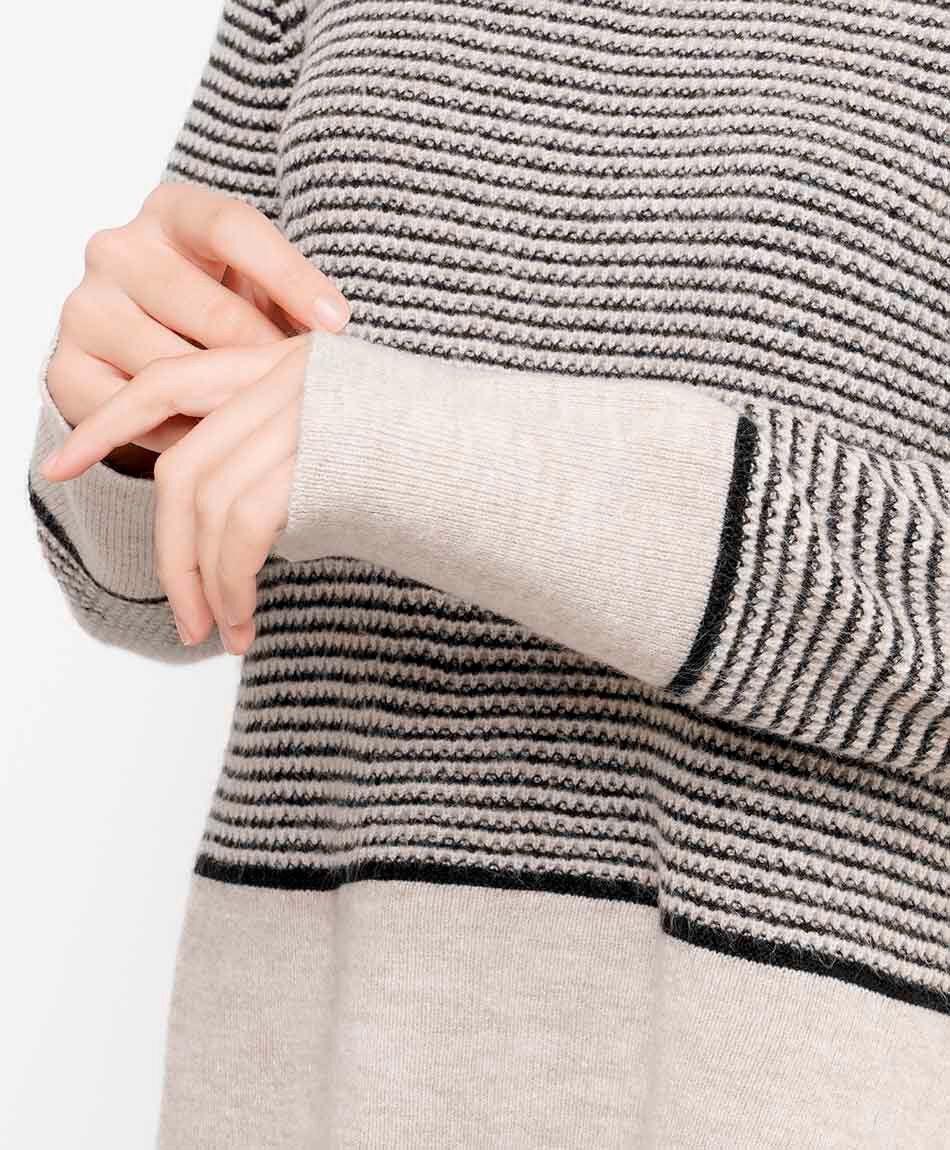 Sweater mujer l&iacute;neas cuello alto