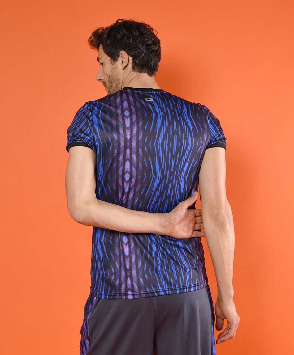 Polera deportiva manga corta cuello redondo