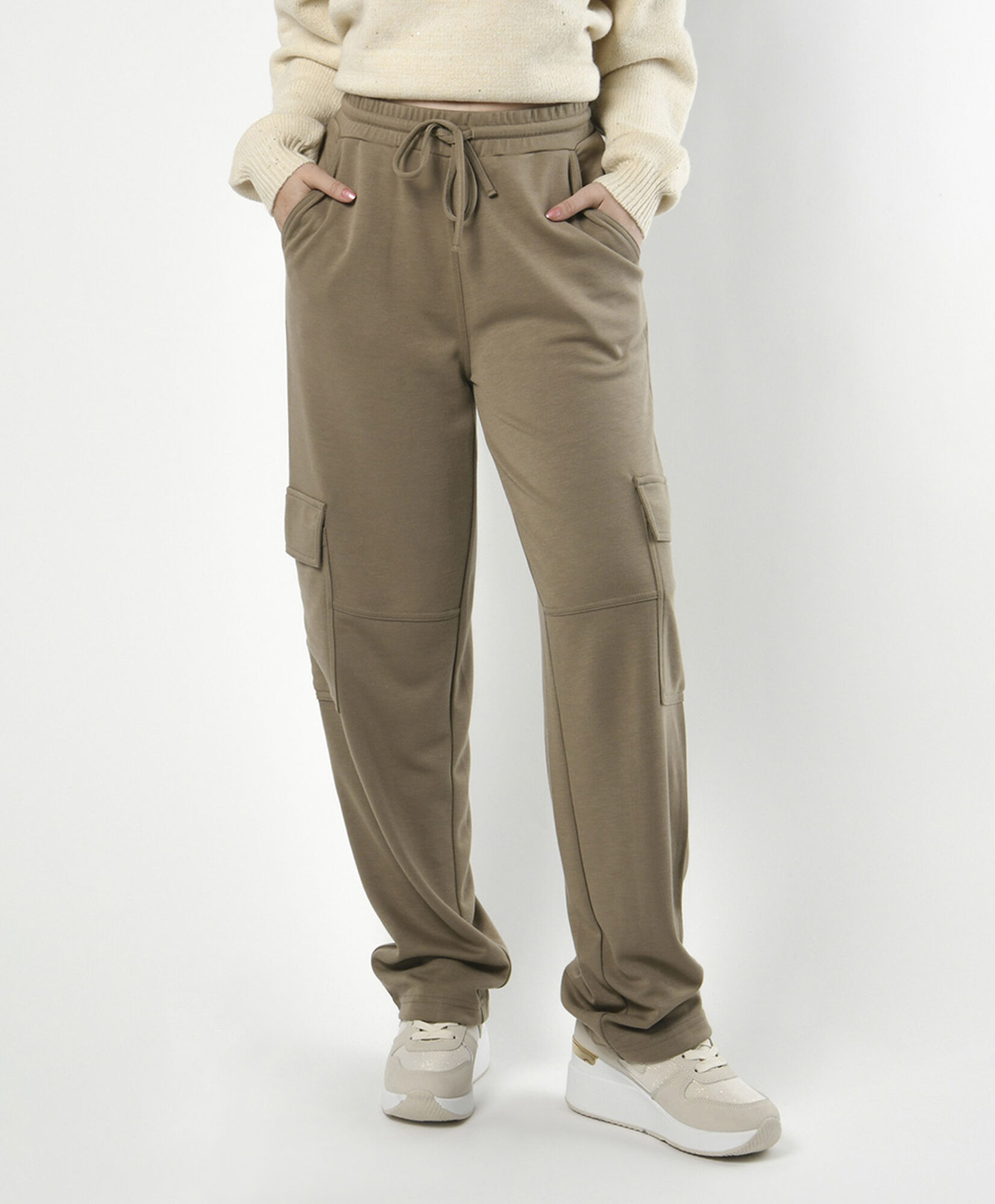 Pantalón mujer cargo cortes Pantalón mujer cargo cortes