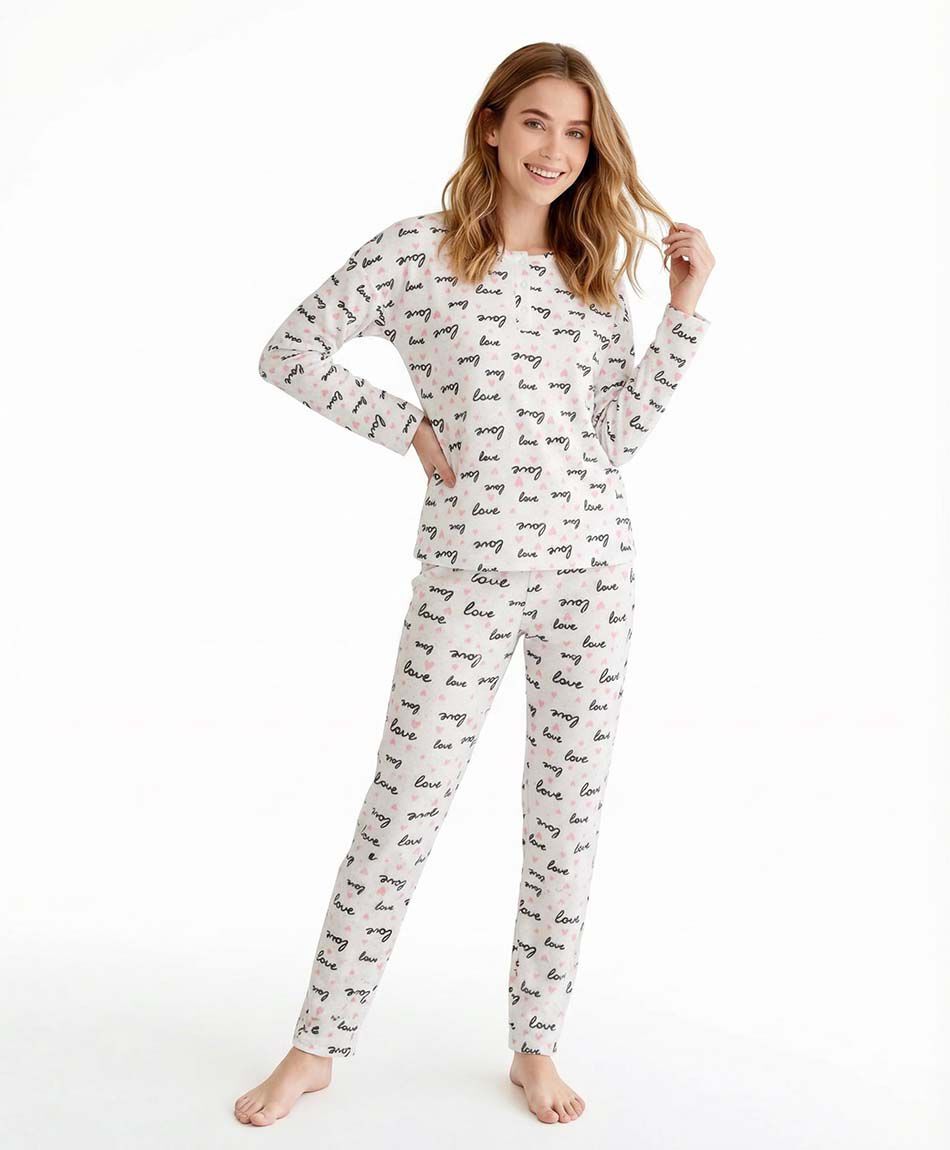 Pijama mujer  polar letras y  botones