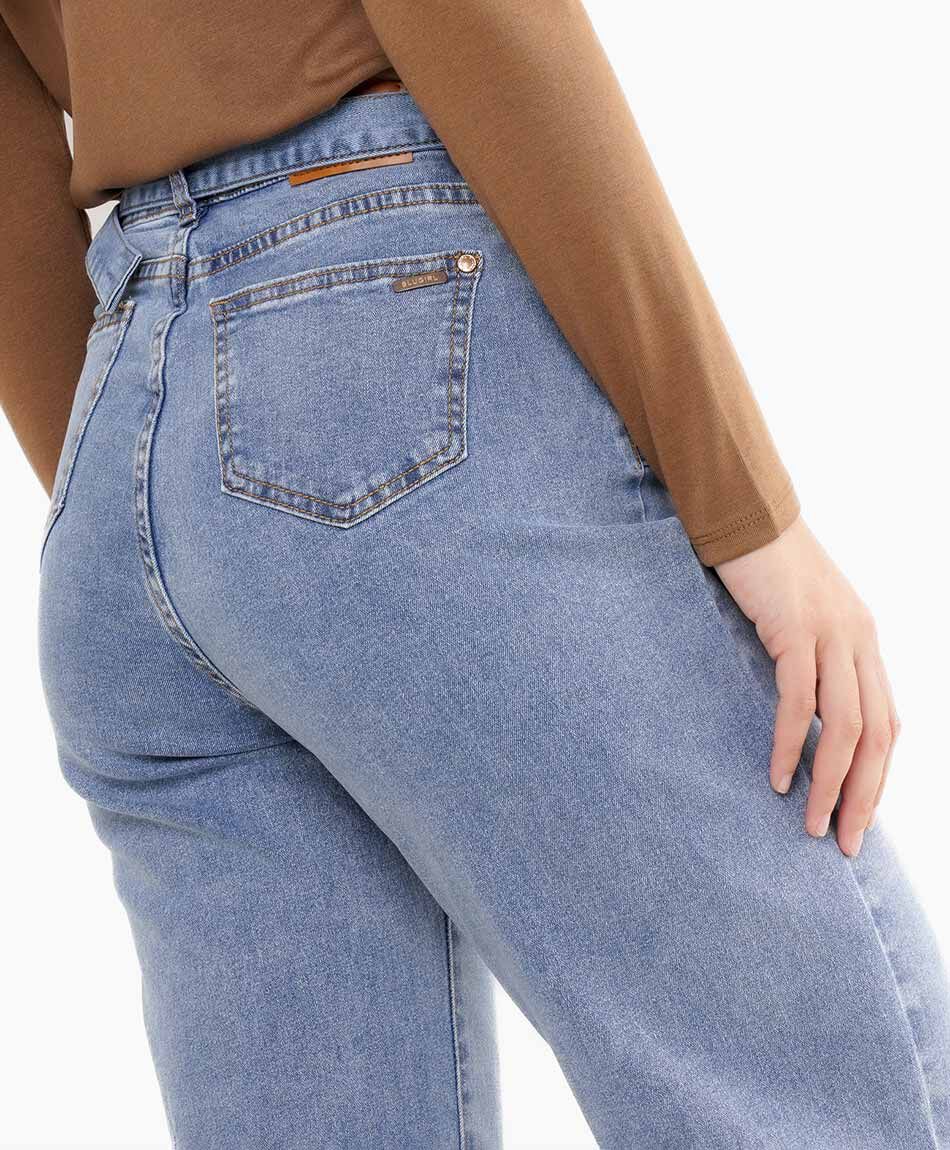 Jeans mujer wide leg corte recto cl&aacute;sico