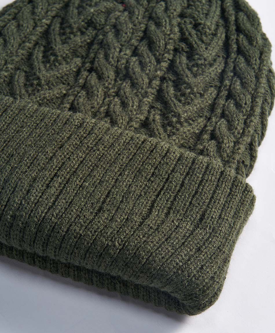 Gorro hombre tejido de trenzas