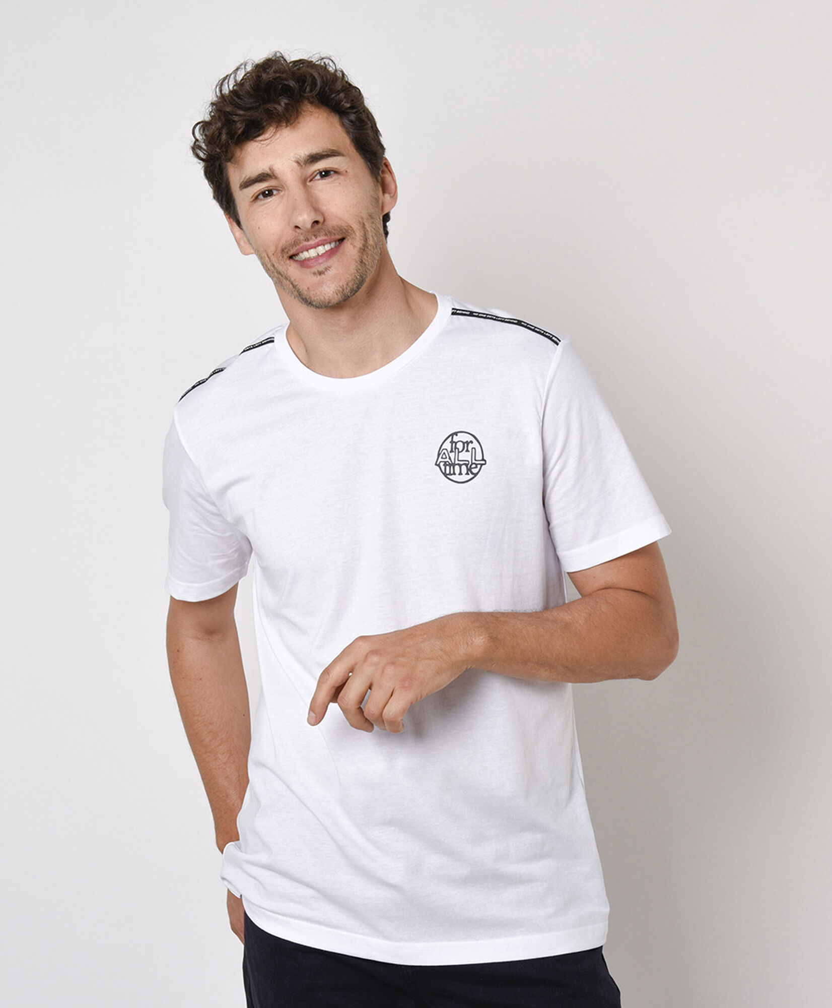 Polera hombre frase hombro Polera hombre frase hombro