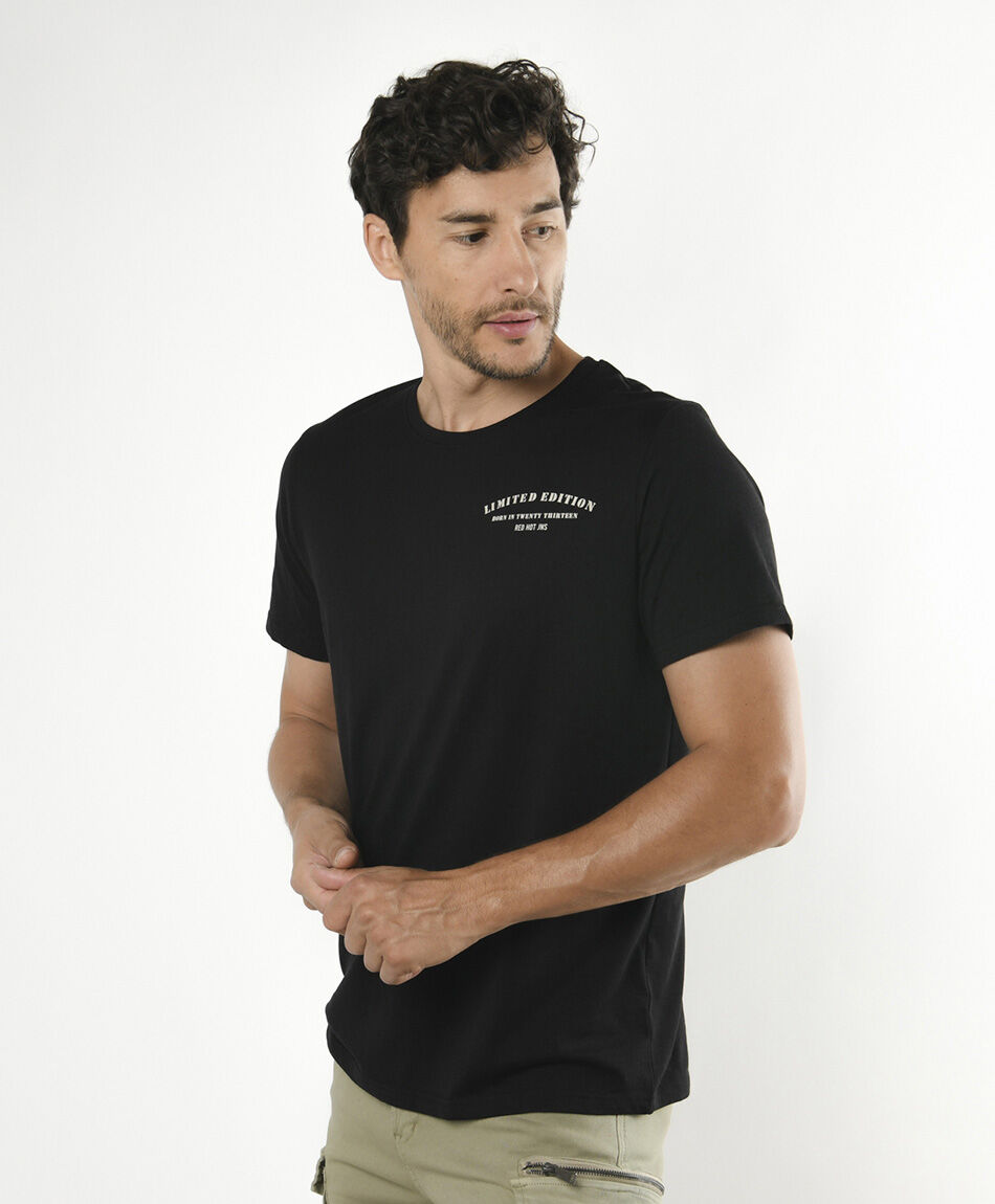 Polera hombre doble estampado limited edition