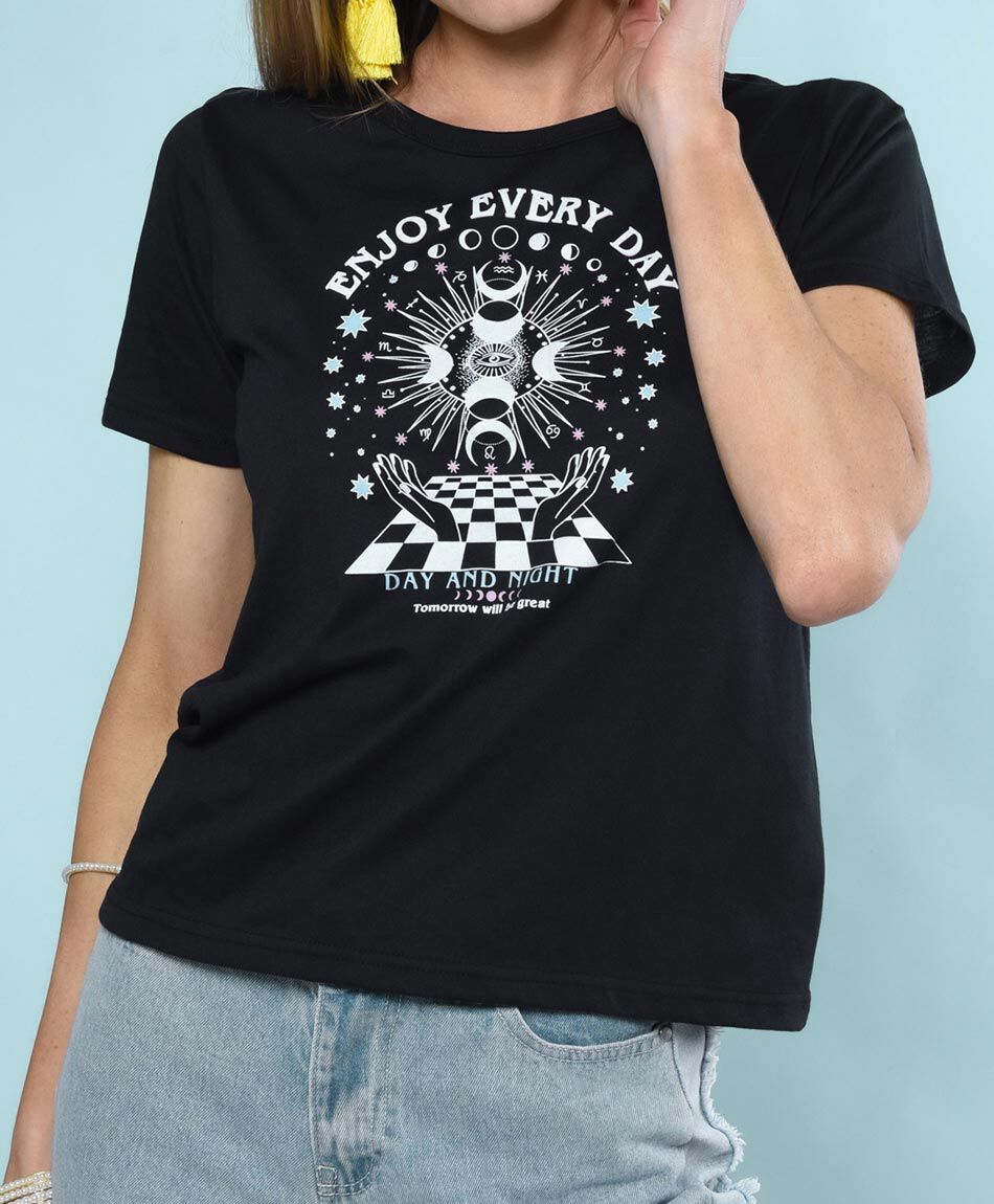 Polera manga corta cuello redondo