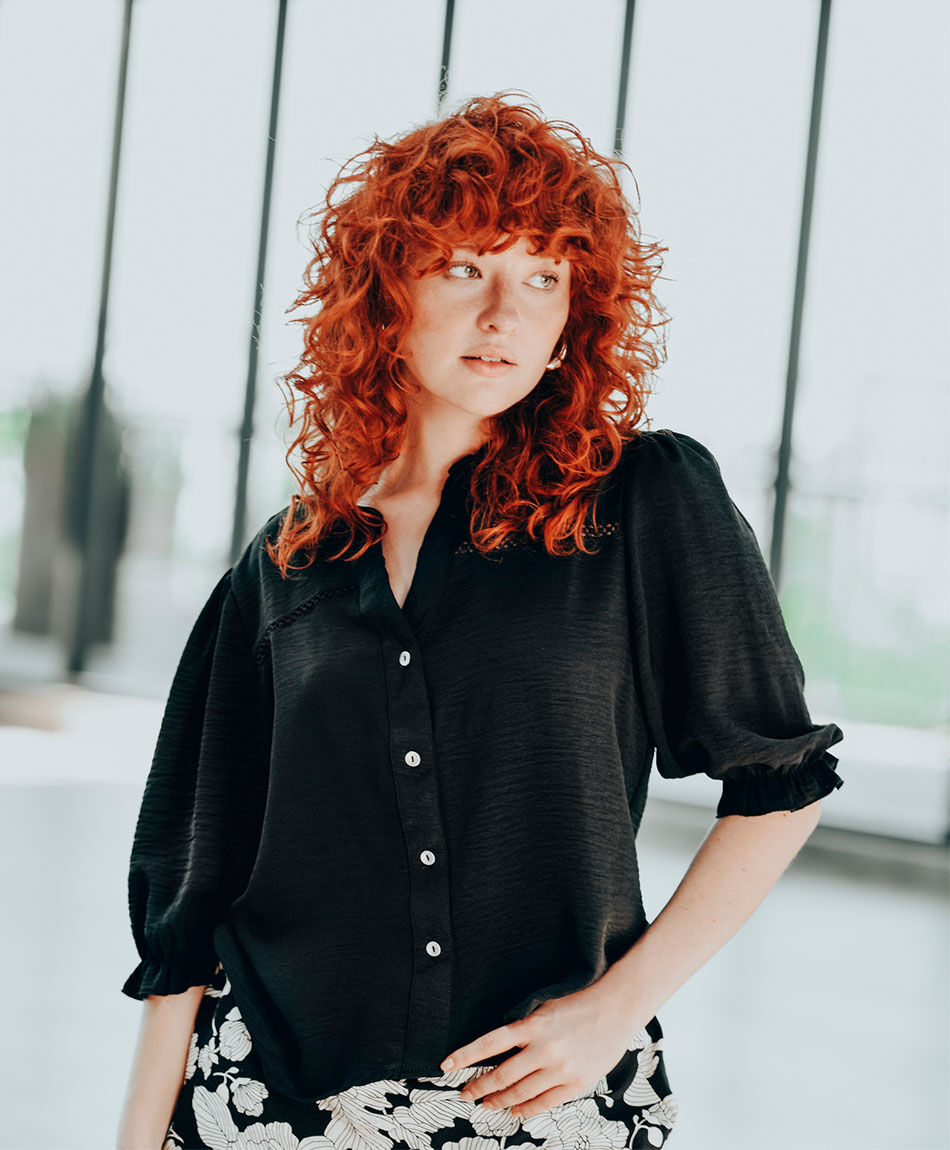 Blusa mujer cuello vuelitos