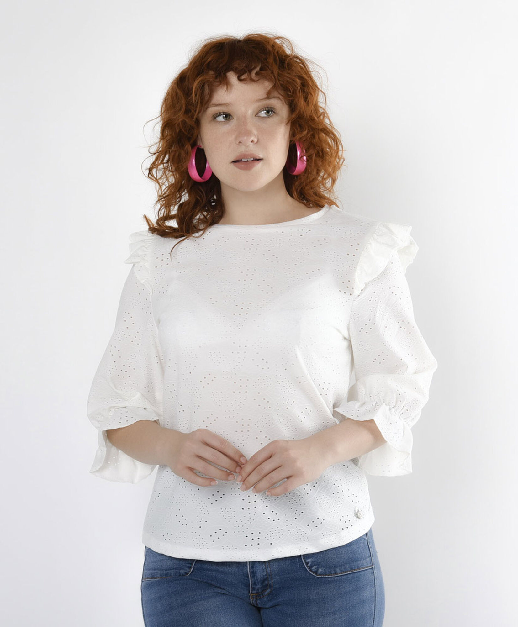 Polera mujer puntos calados vuelos Polera mujer puntos calados vuelos
