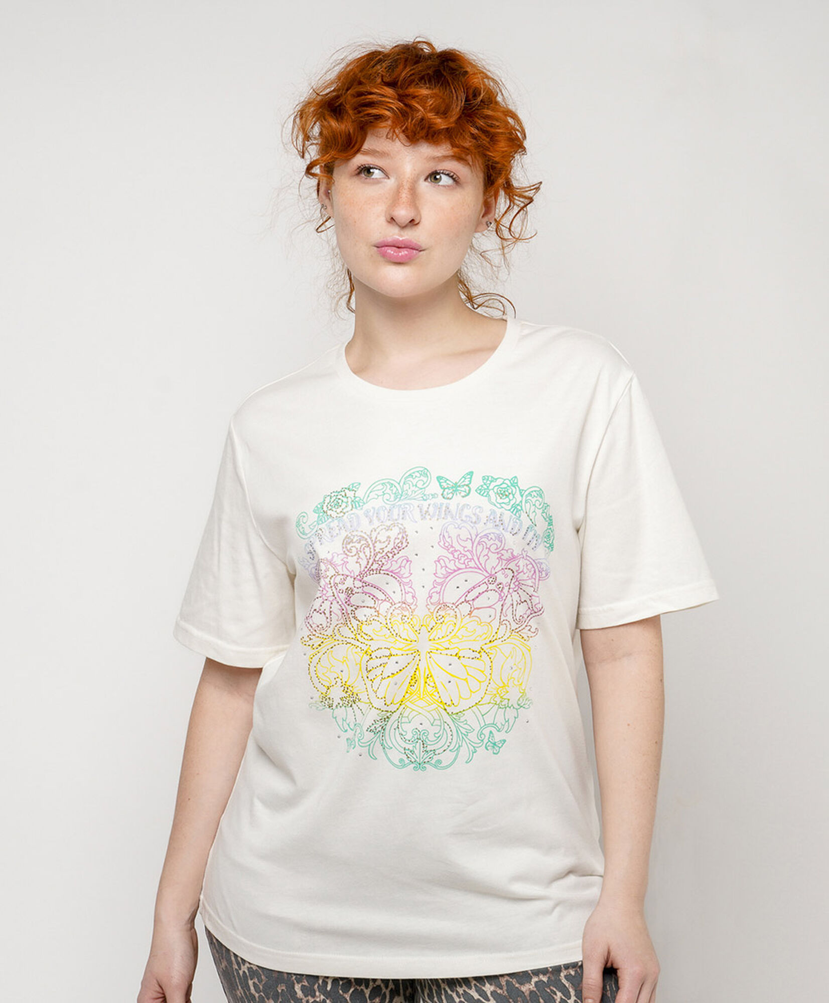 Polera mujer mariposa flor Polera mujer mariposa flor