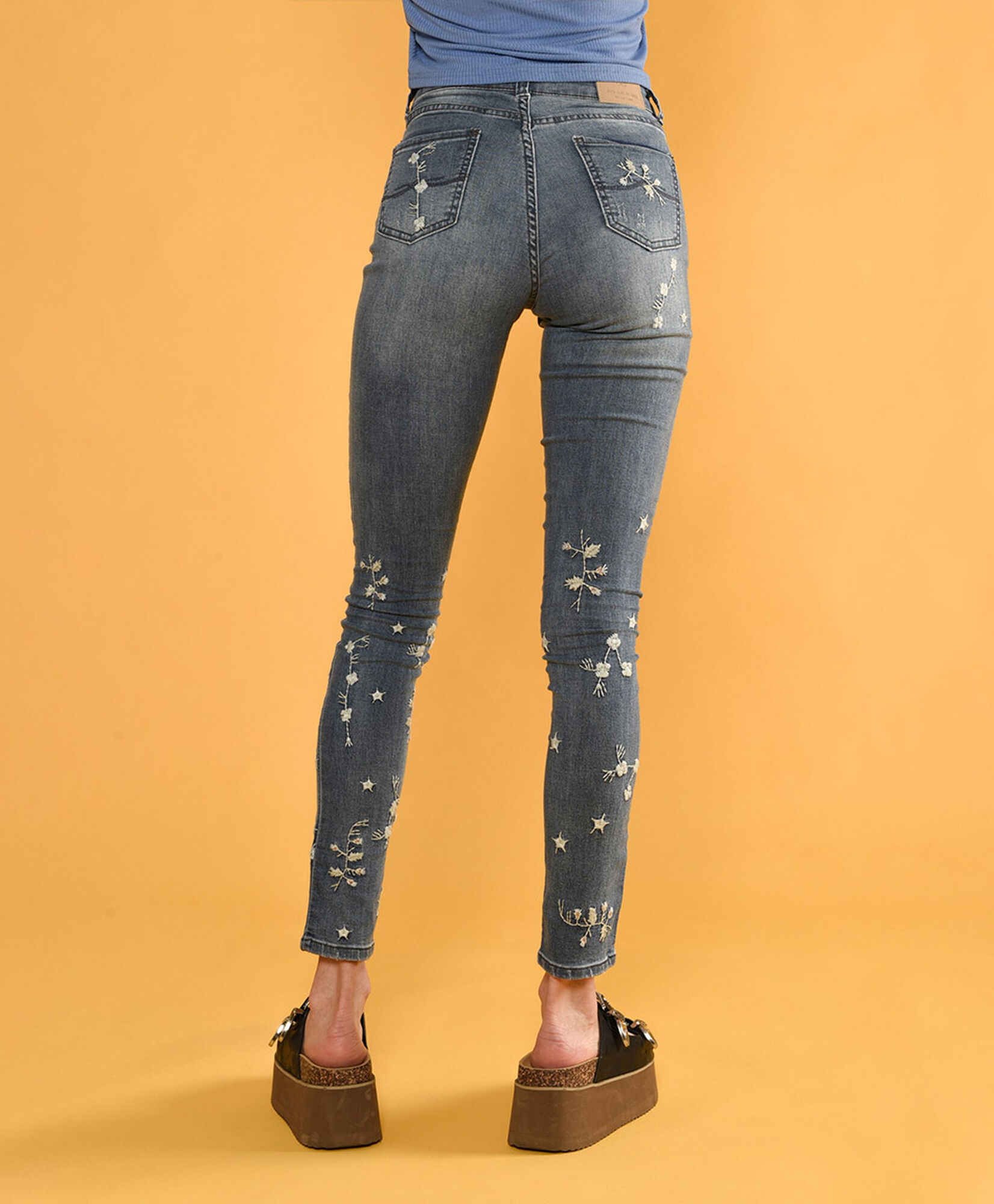 Jeans bordado Jeans bordado