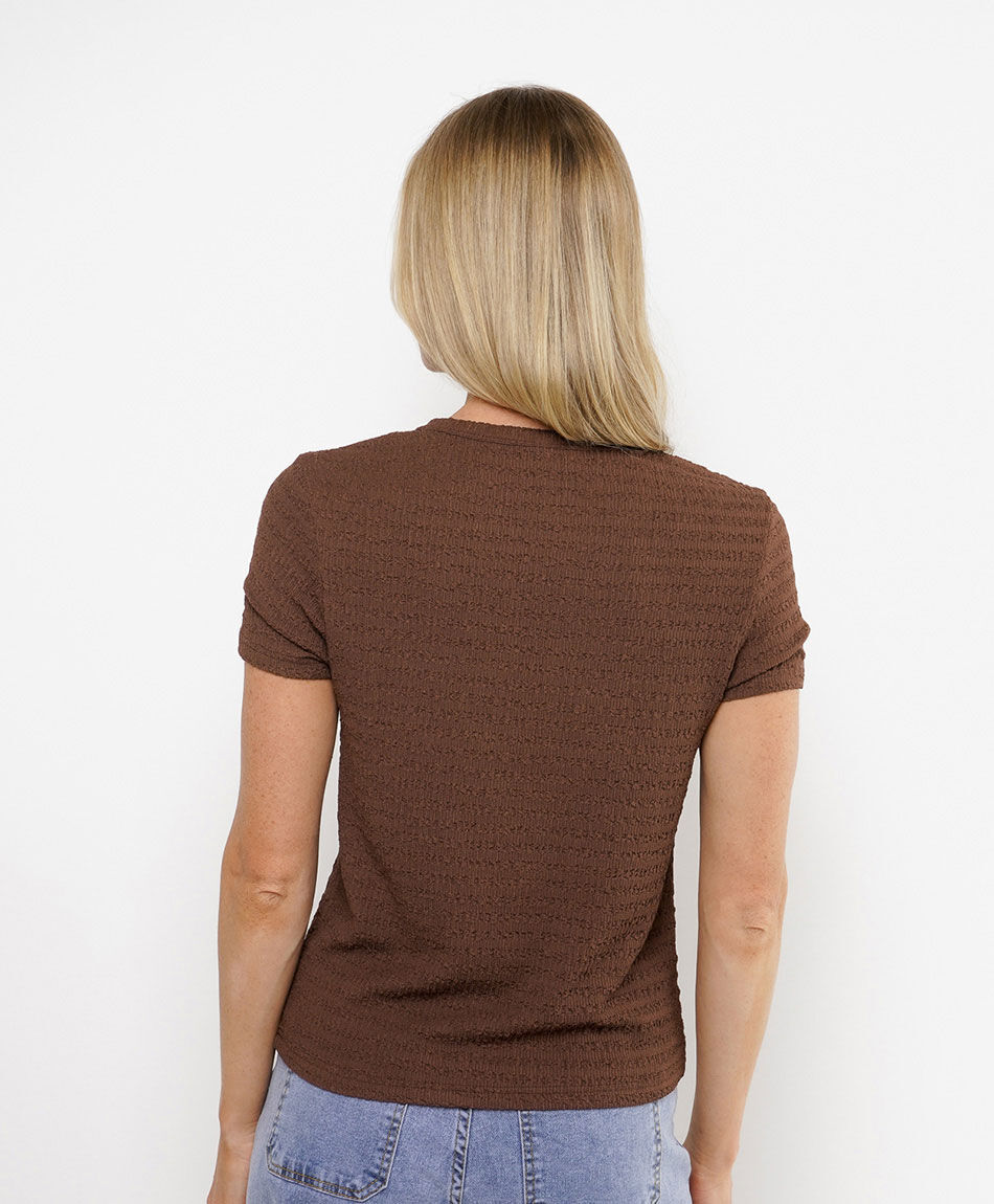 Polera mujer jacquard caf&eacute;