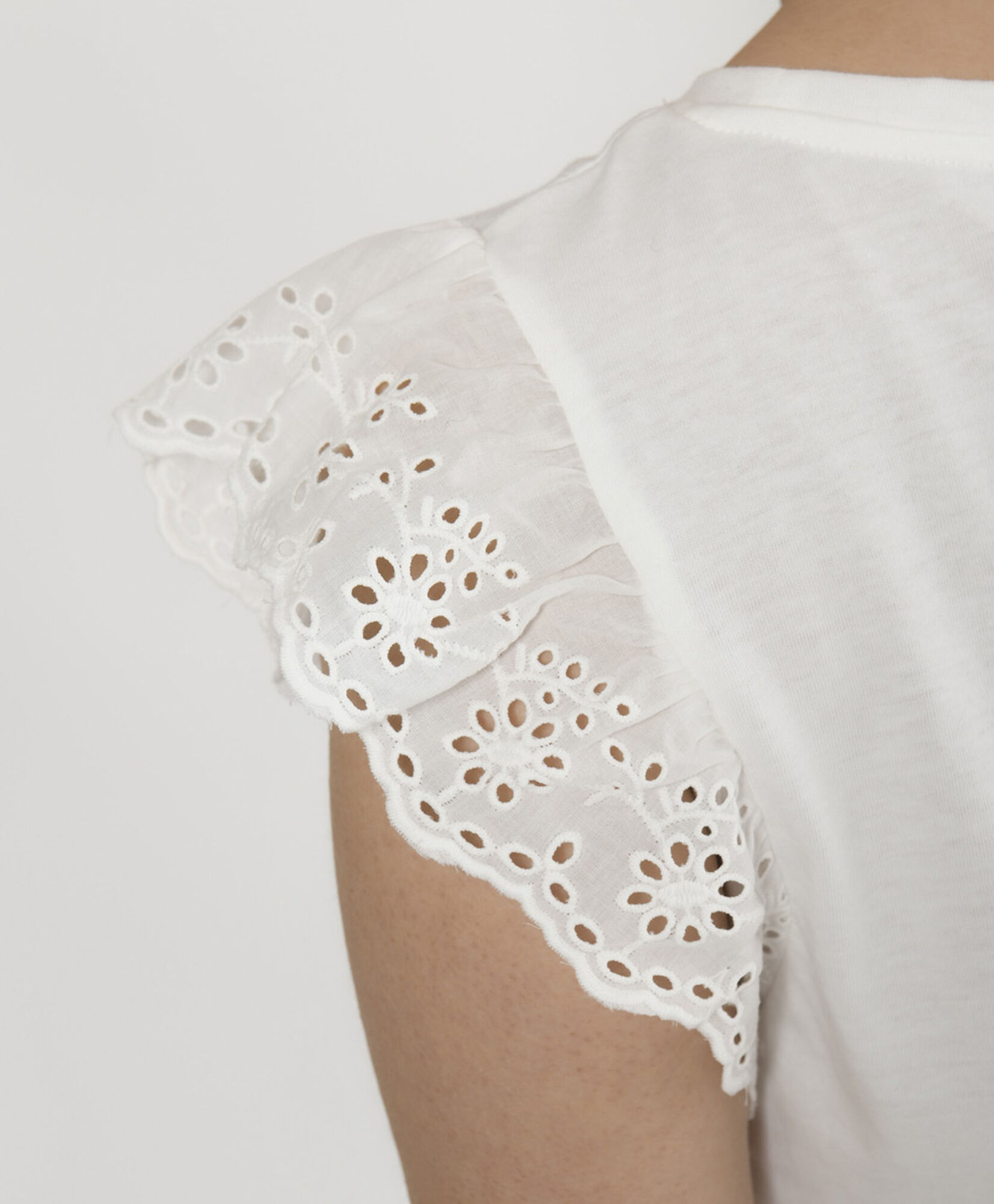 Polera mujer mangas broderie Polera mujer mangas broderie