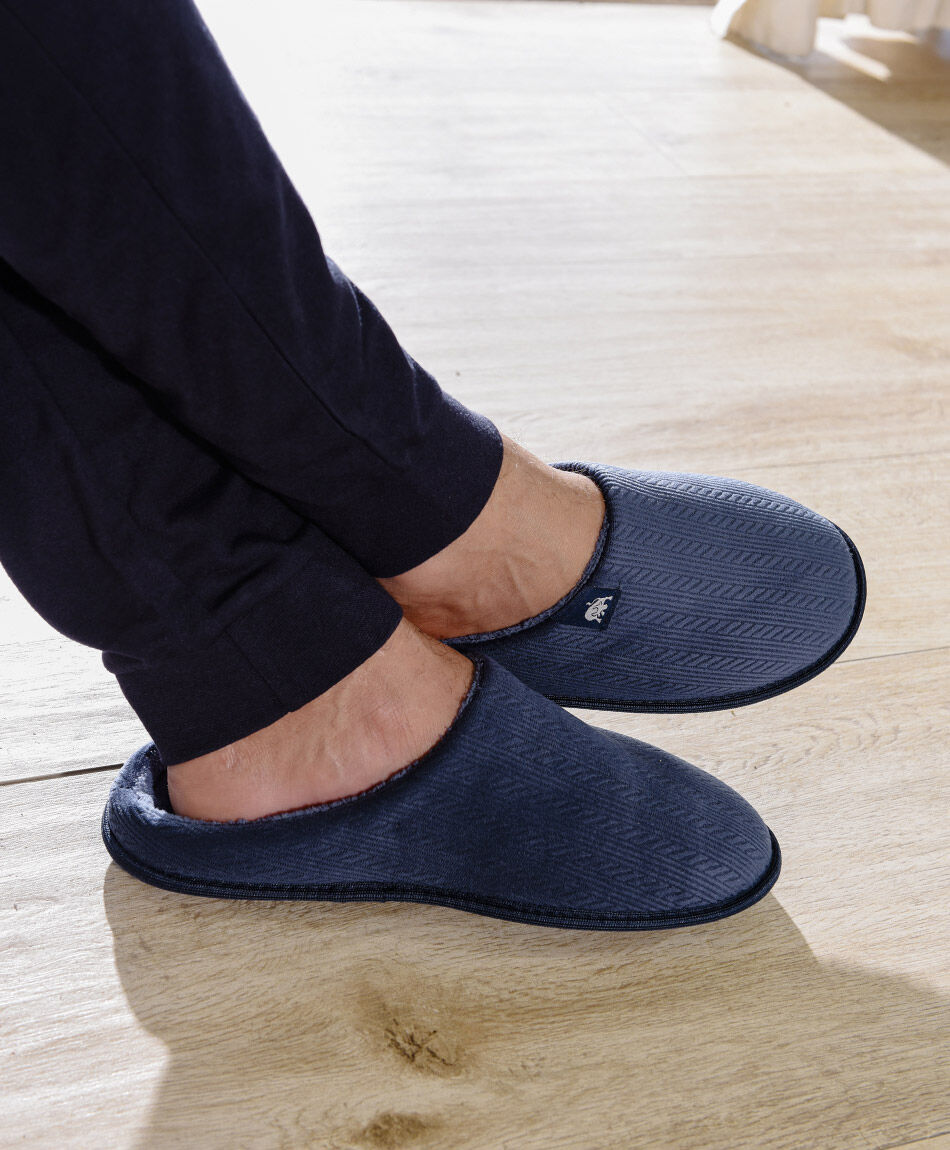 Pantufla hombre cl&aacute;sica azul