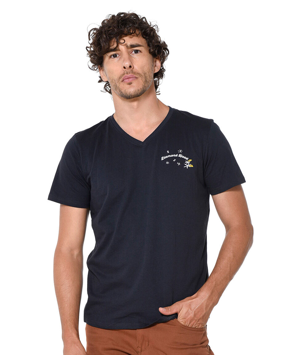 Polera estampada cuello v