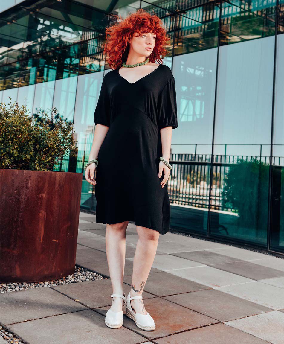 Vestido mujer cl&aacute;sico liso