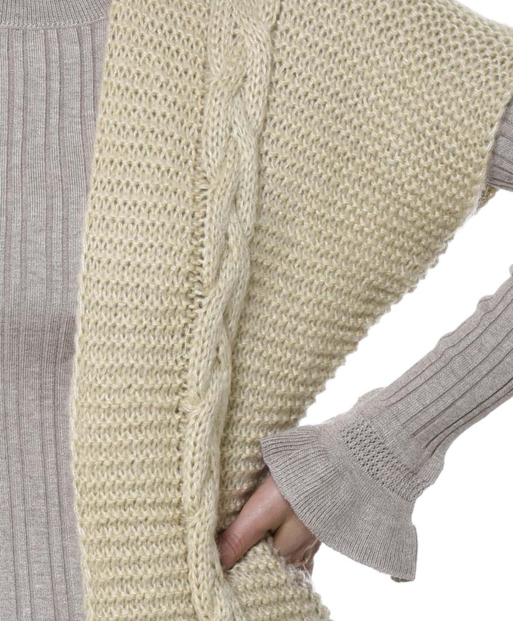 Poncho trenzas frontal Poncho trenzas frontal