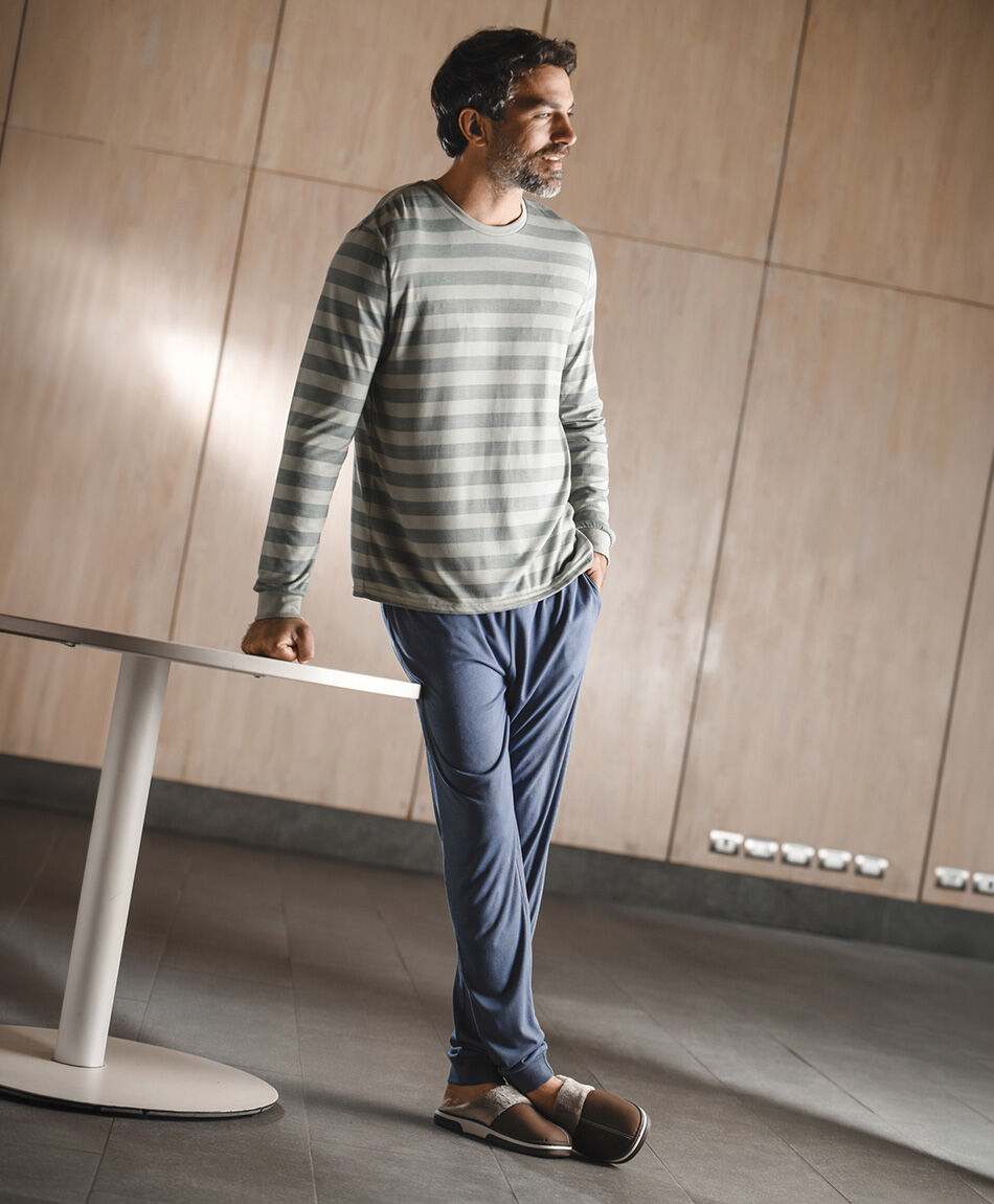 Pijama hombre l&iacute;neas bicolor