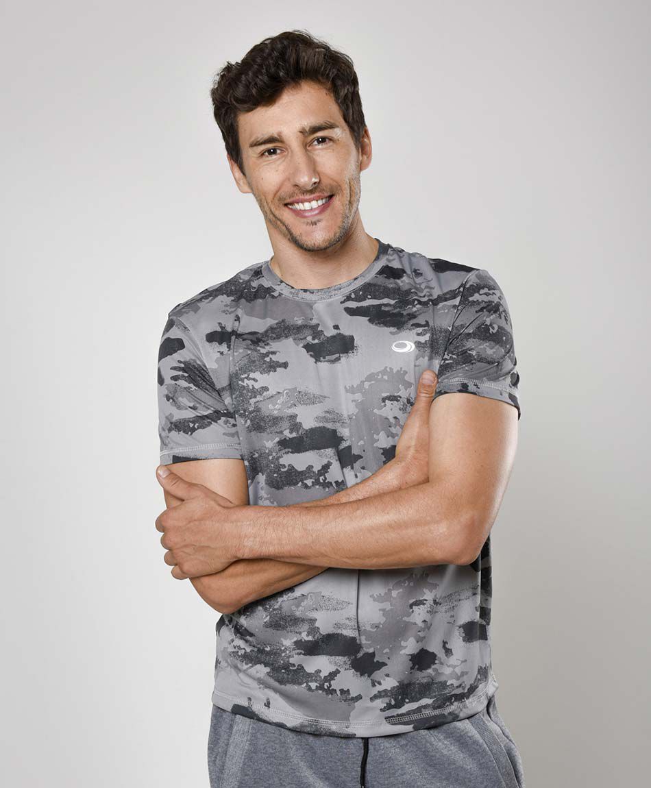 Polera deportiva manga corta cuello redondo