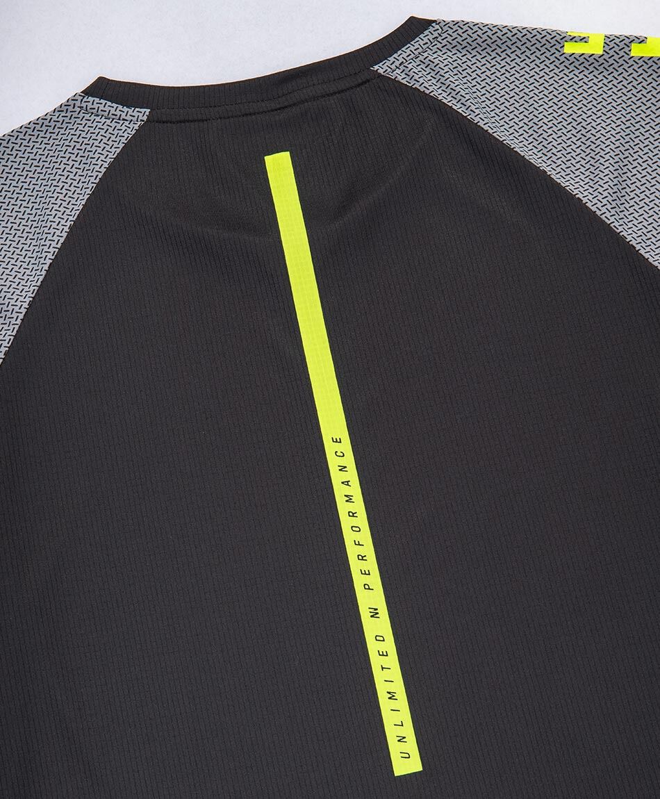 Polera deportiva hombre frase ne&oacute;n