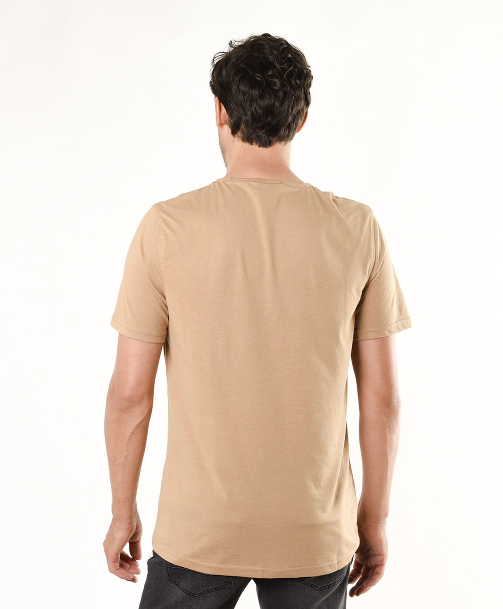 Polera hombre lisa colores parche Polera hombre lisa colores parche