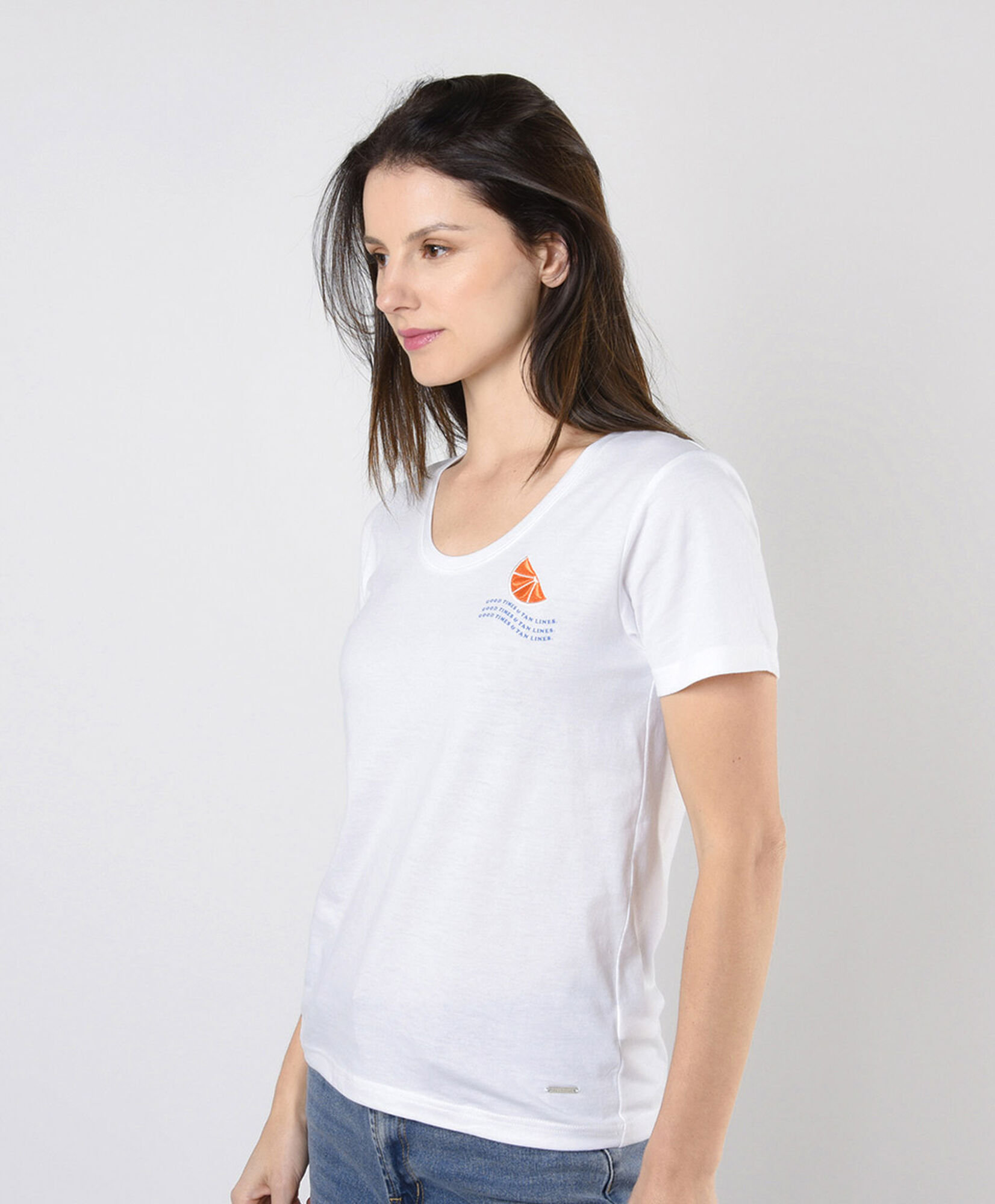 Polera mujer naranja bordada Polera mujer naranja bordada