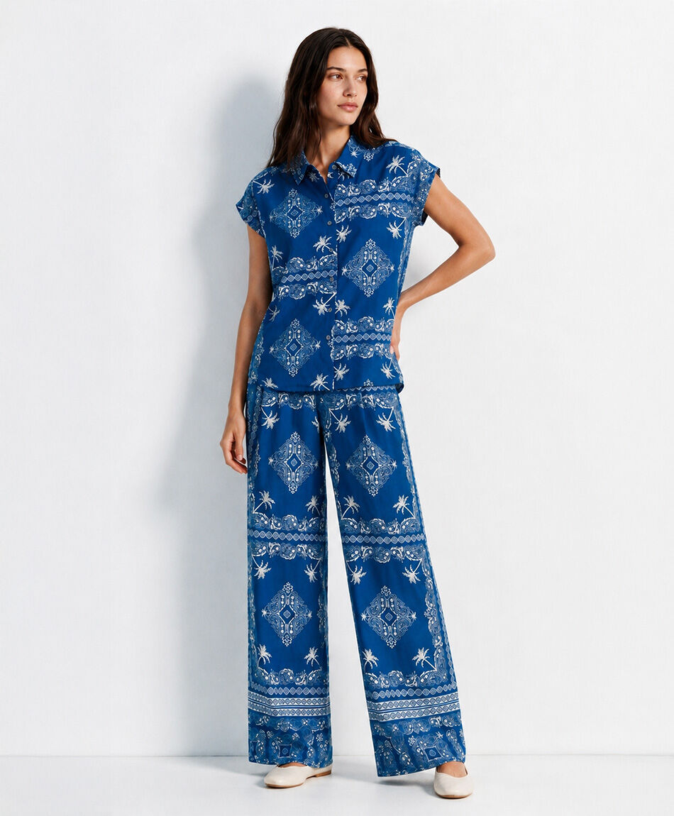 Pantal&oacute;n mujer estampado azul
