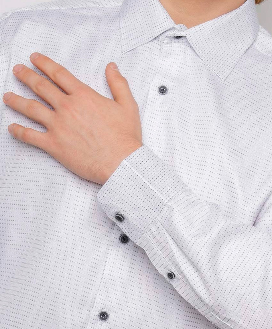 Camisa hombre blanca puntitos