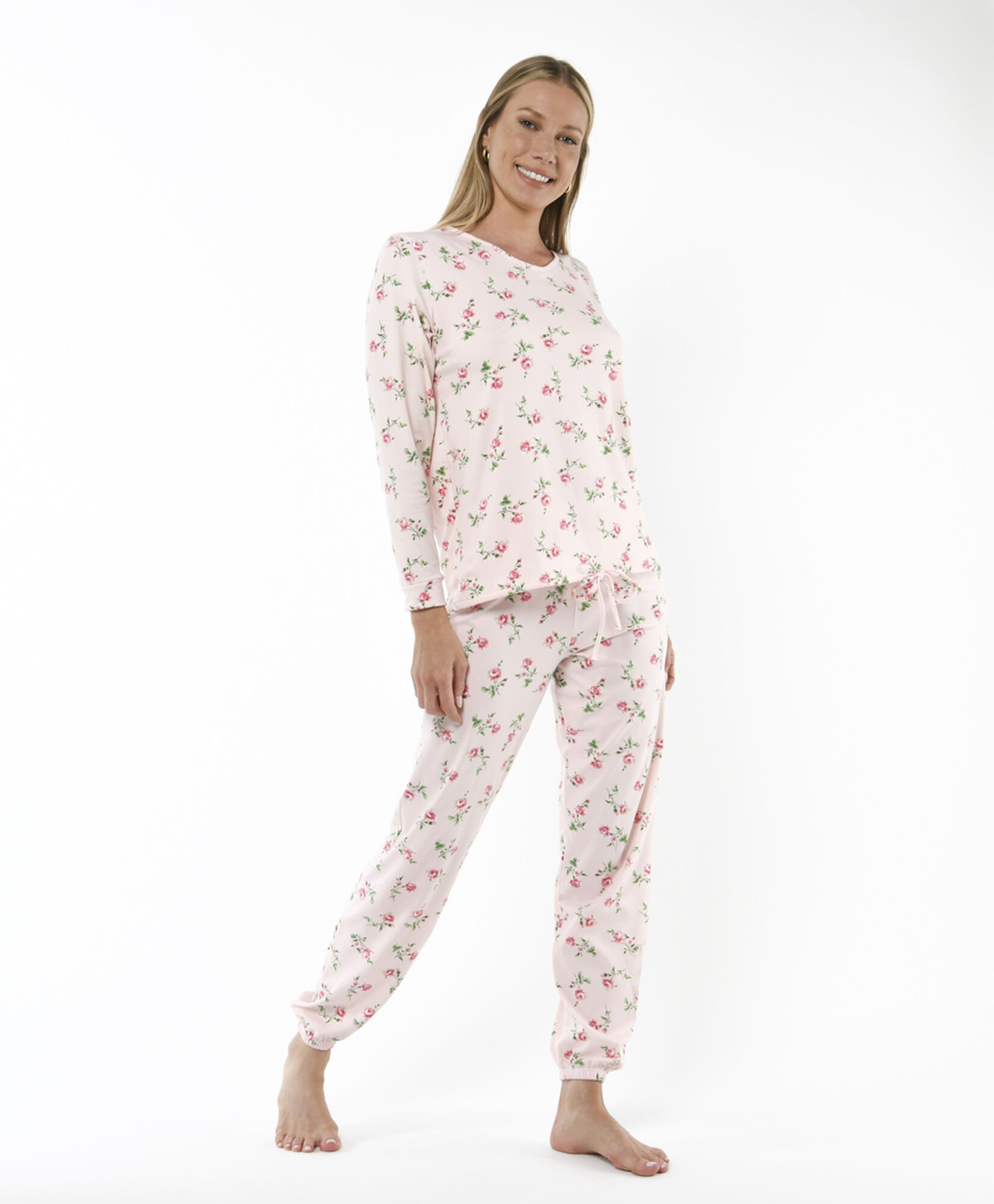 Pijama mujer floreado con lazo Pijama mujer floreado con lazo