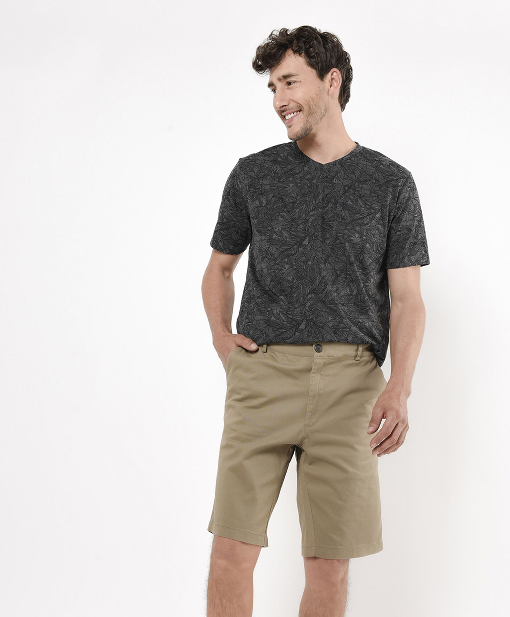 Bermuda hombre beige Bermuda hombre beige