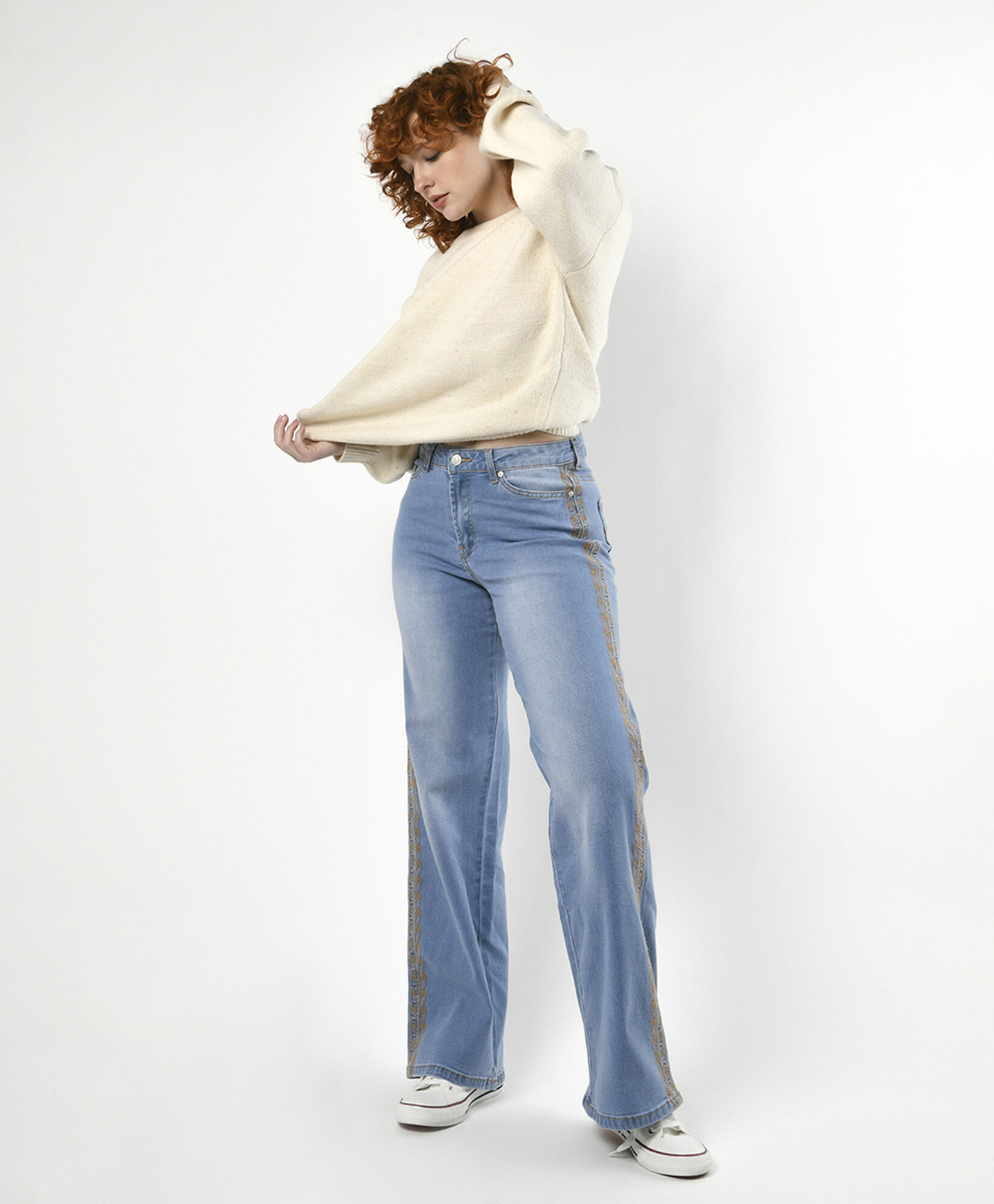 Jeans mujer lateral bordado wide Jeans mujer lateral bordado wide