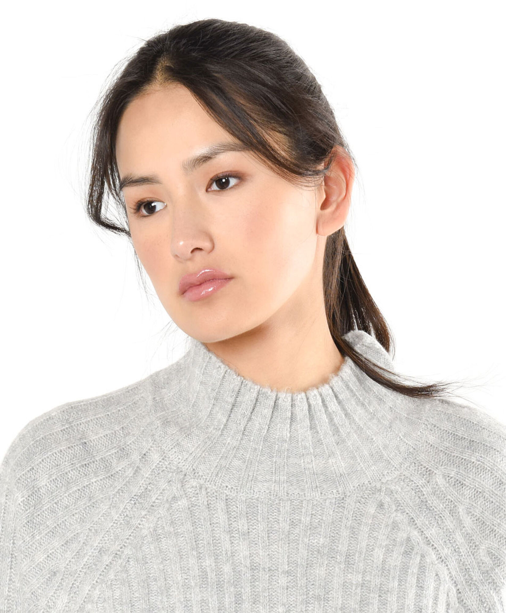 Sweater mujer cuello medio gris Sweater mujer cuello medio gris