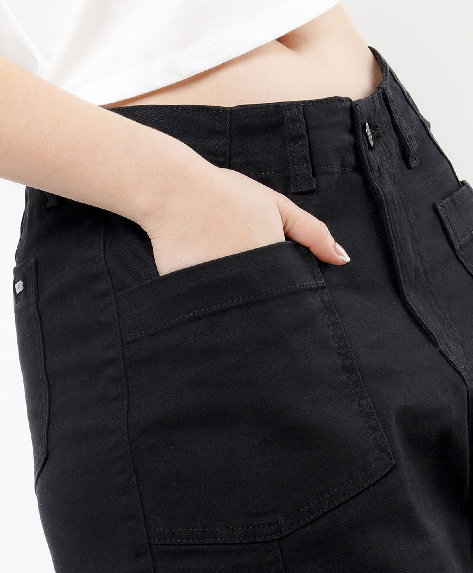 Pantalón mujer bolsillos wide Pantalón mujer bolsillos wide